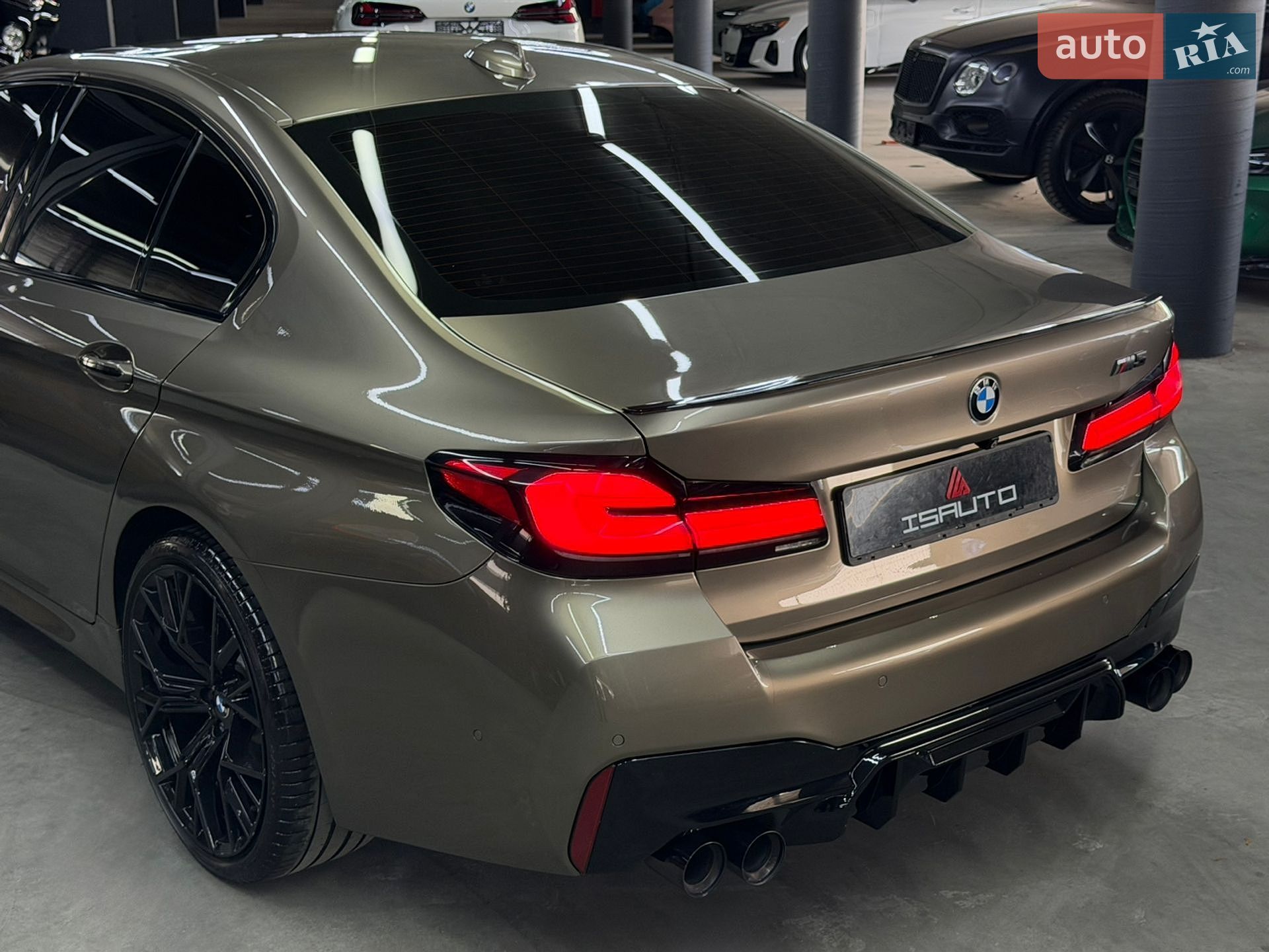 BMW 5 Series 2017 VIN WBAJE5C32HG915778 фото оголошення 12 з 30
