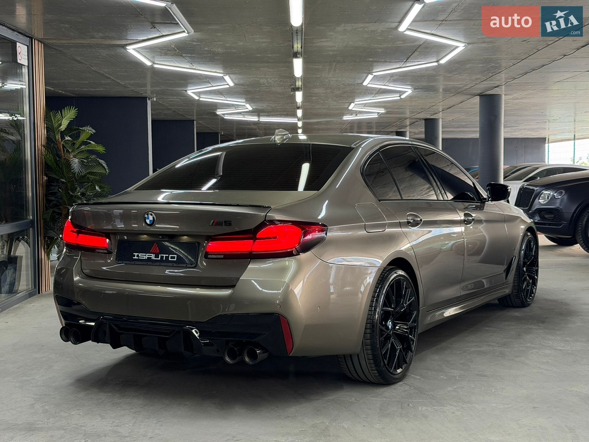 BMW 5 Series 2017 VIN WBAJE5C32HG915778 фото оголошення 16 з 30