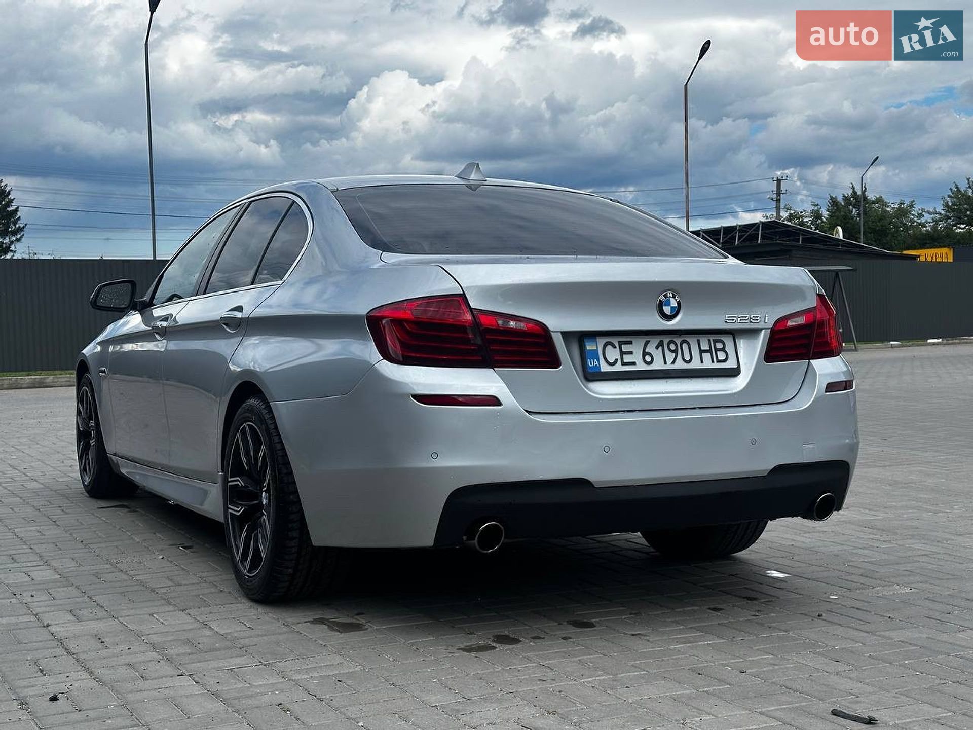 BMW 5 Series 2015 VIN WBA5A5C50GD529391 фото оголошення 16 з 31