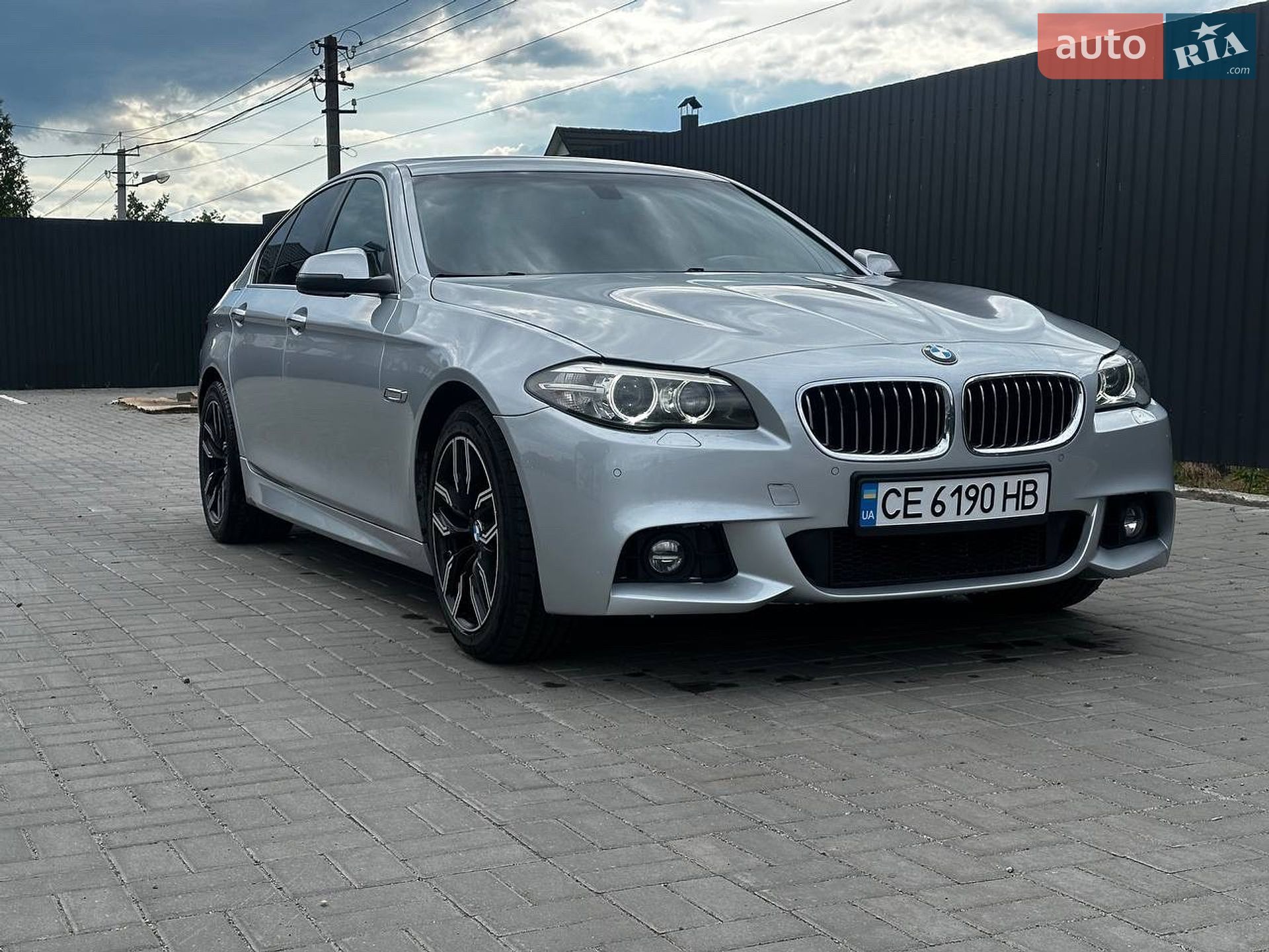 BMW 5 Series 2015 VIN WBA5A5C50GD529391 фото оголошення 19 з 31