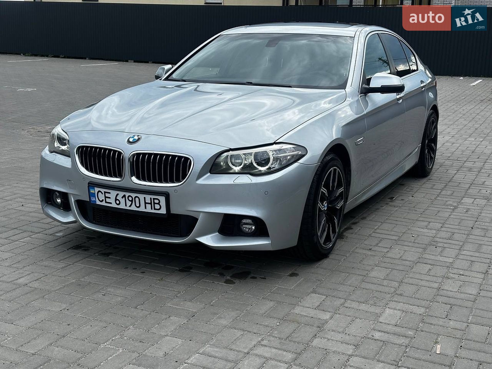 BMW 5 Series 2015 VIN WBA5A5C50GD529391 фото оголошення 22 з 31