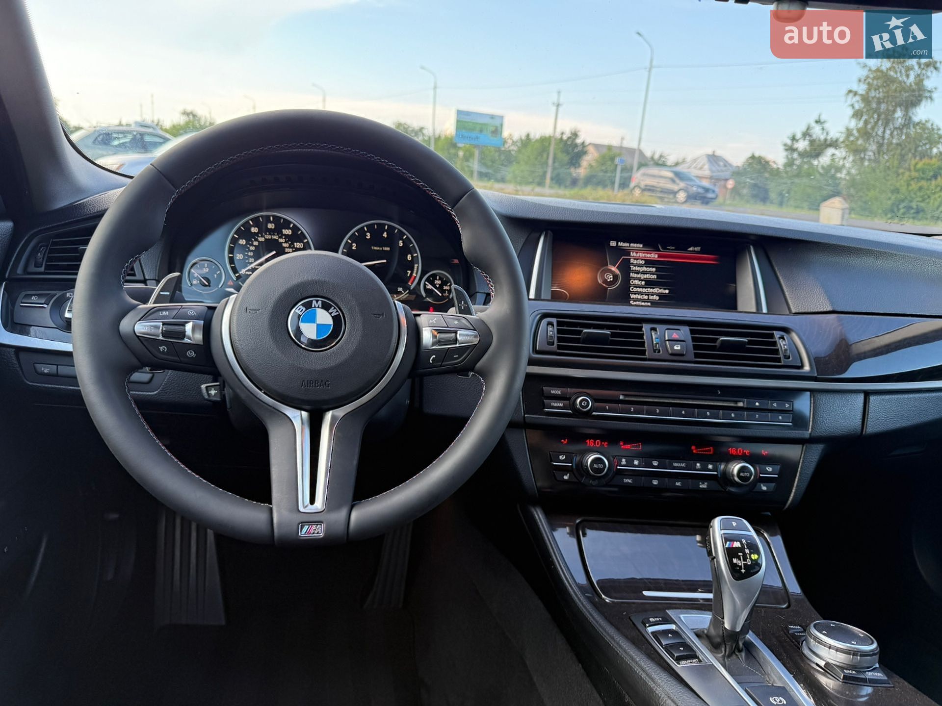 BMW 5 Series 2015 VIN WBA5A5C50GD529391 фото оголошення 23 з 31