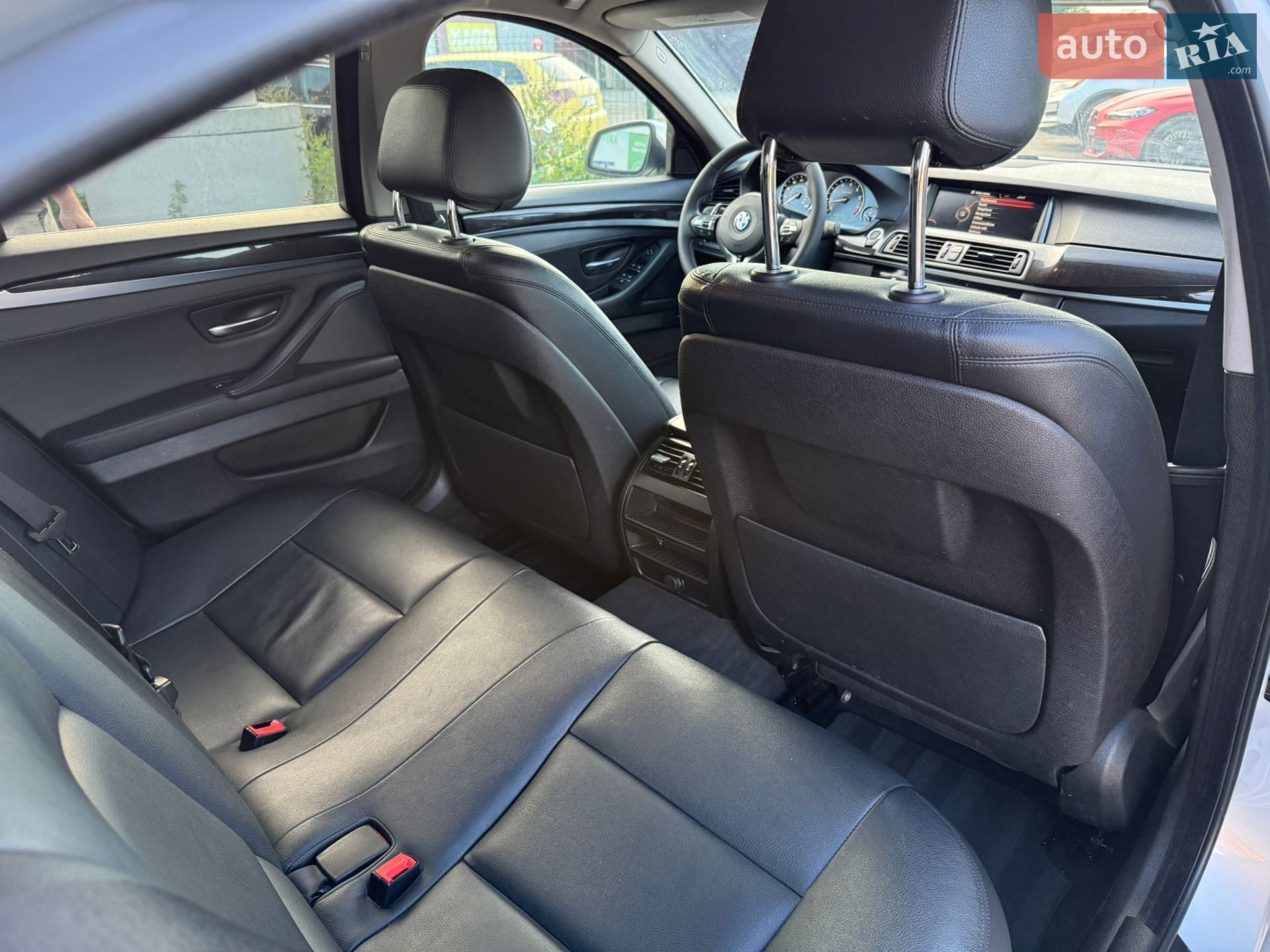 BMW 5 Series 2015 VIN WBA5A5C50GD529391 фото оголошення 26 з 31