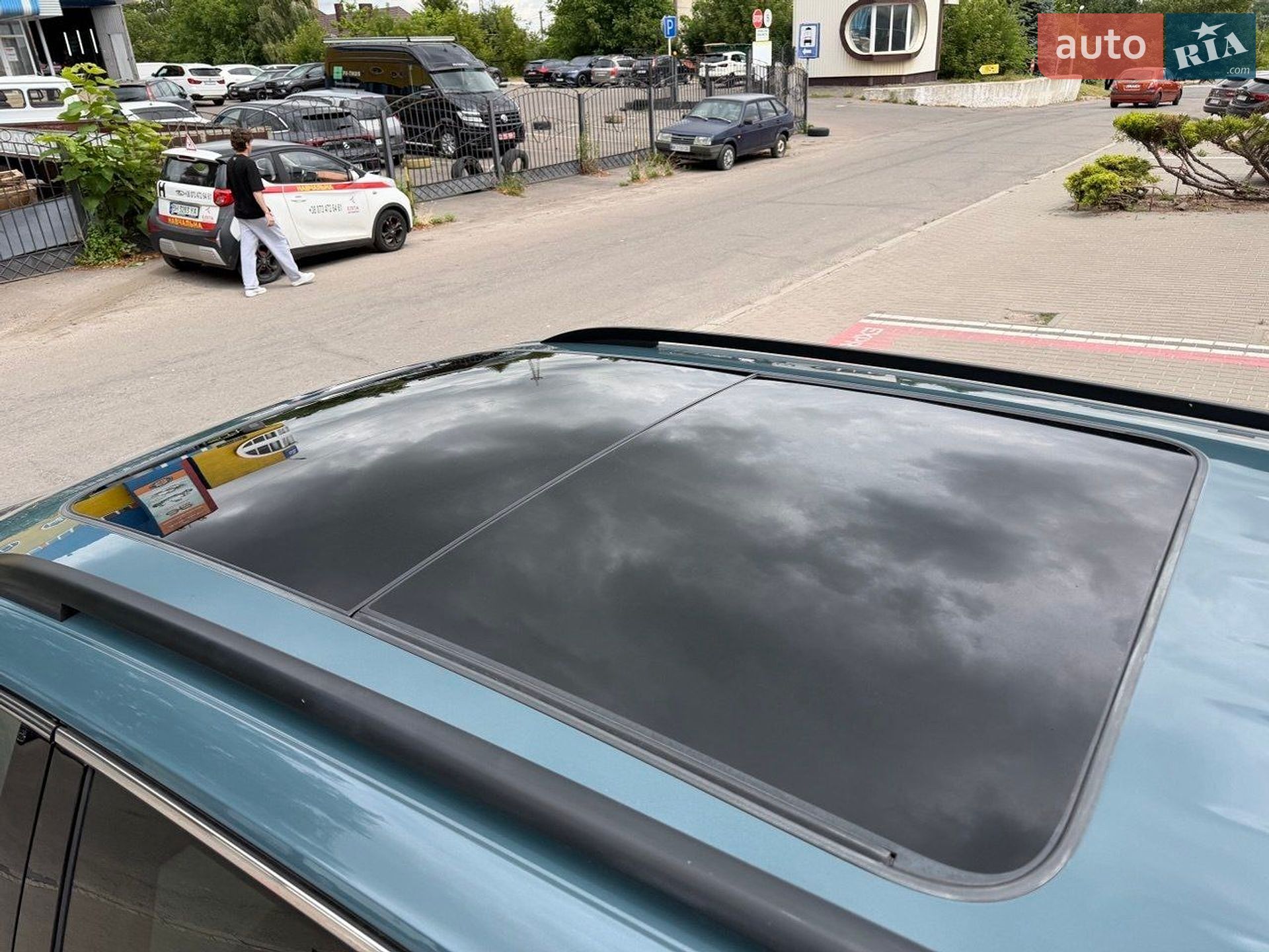 Volkswagen Tiguan 2019 VIN 3VV2B7AX8LM052874 фото оголошення 12 з 30