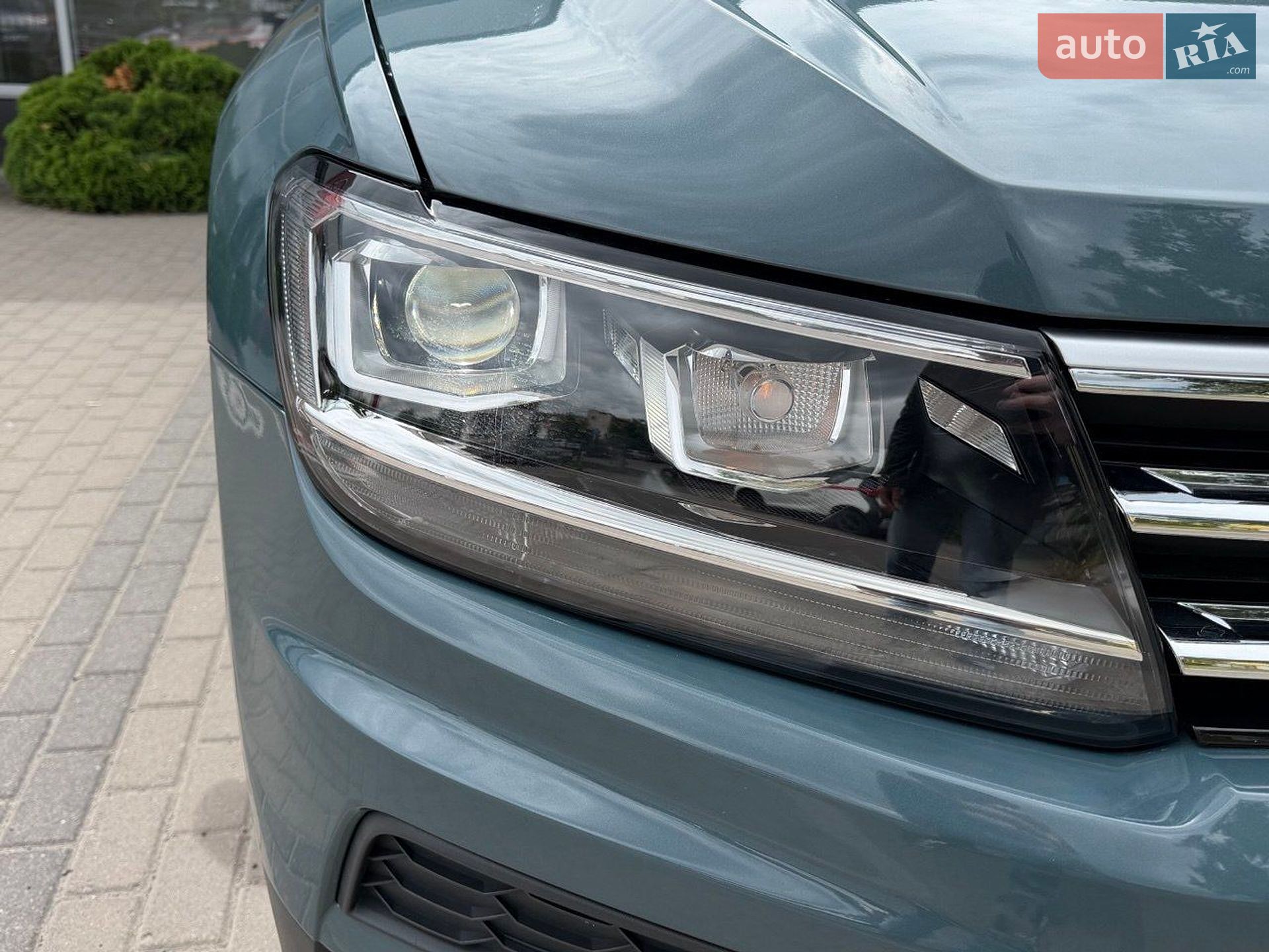 Volkswagen Tiguan 2019 VIN 3VV2B7AX8LM052874 фото оголошення 23 з 30