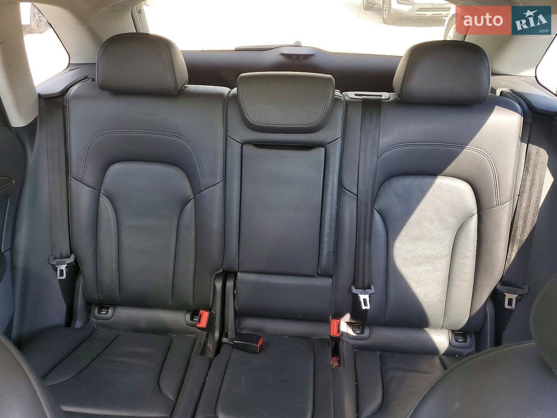 Audi Q5 2016 VIN WA1C2AFP3HA035827 фото оголошення 10 з 13