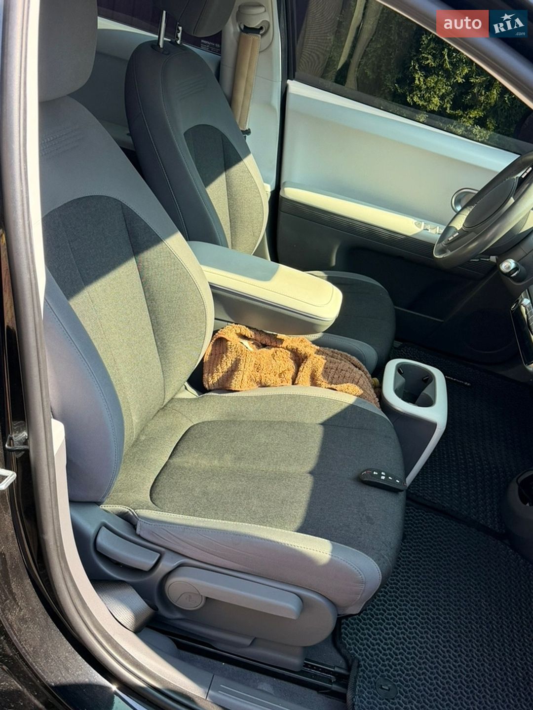 Hyundai Ioniq 5 2021 VIN KM8KMDAF2NU052717 фото оголошення 14 з 22