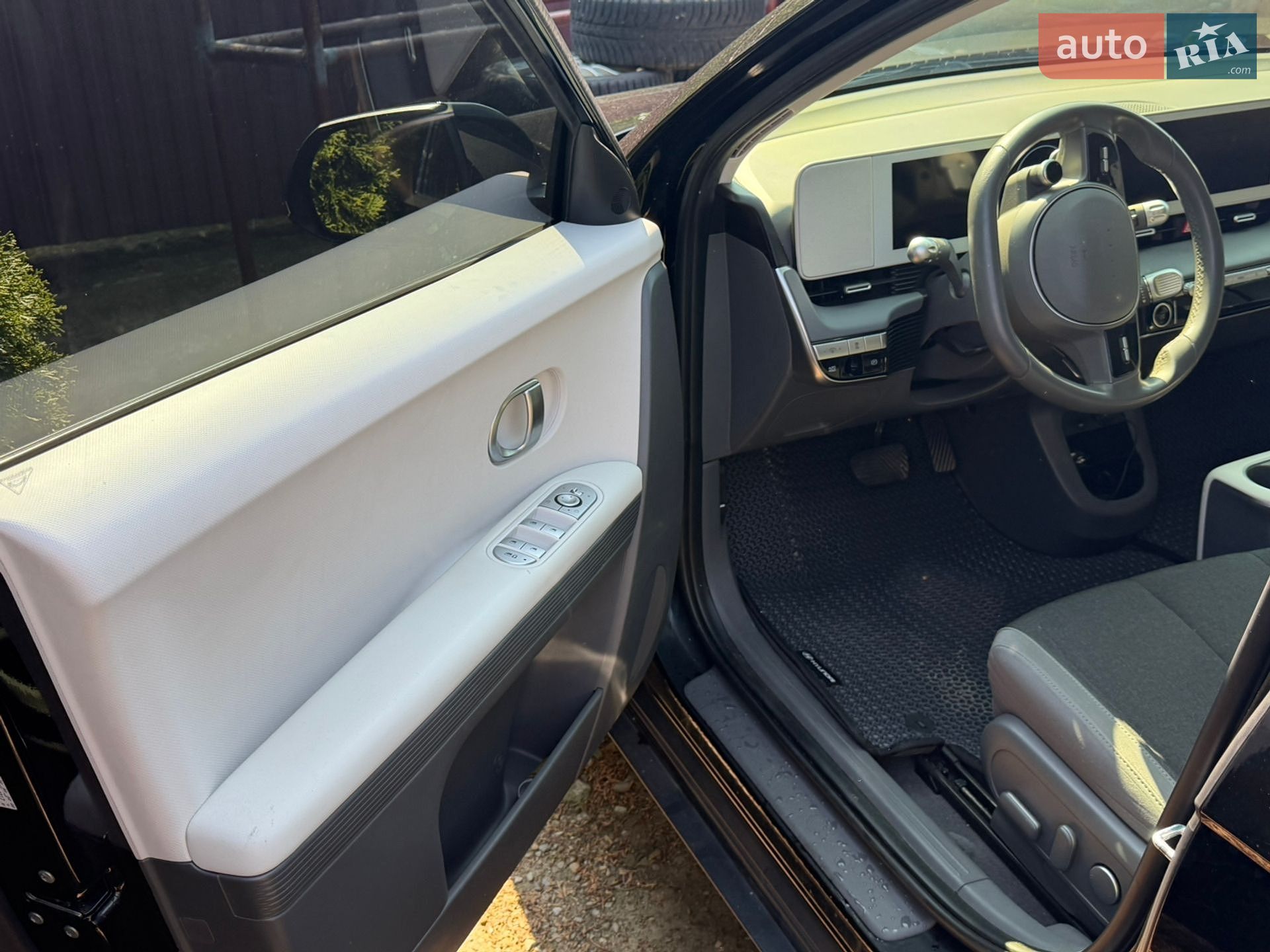Hyundai Ioniq 5 2021 VIN KM8KMDAF2NU052717 фото оголошення 18 з 22