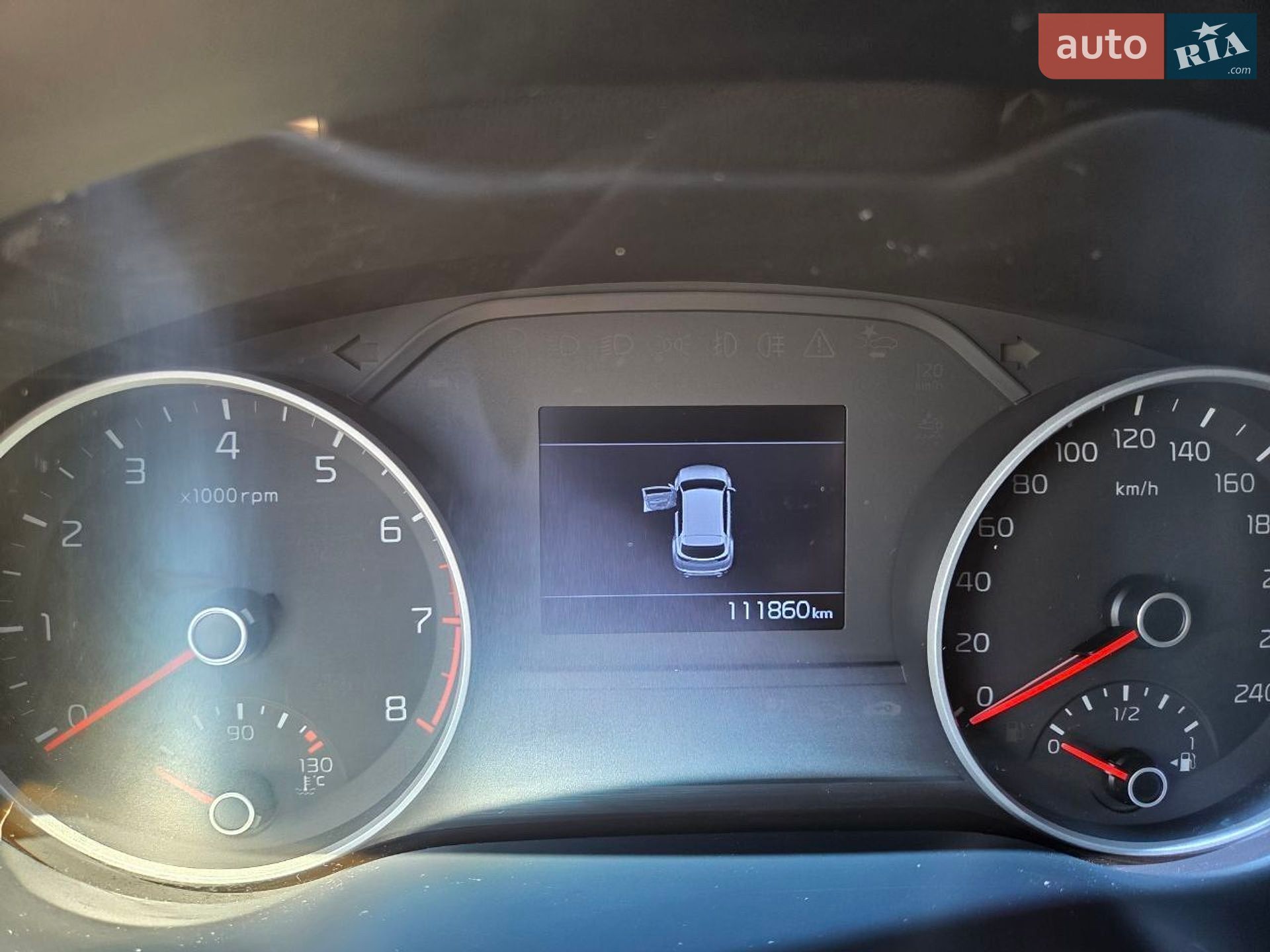 Kia Sportage 2019 VIN U5YPG814BLL776676 фото оголошення 2 з 37