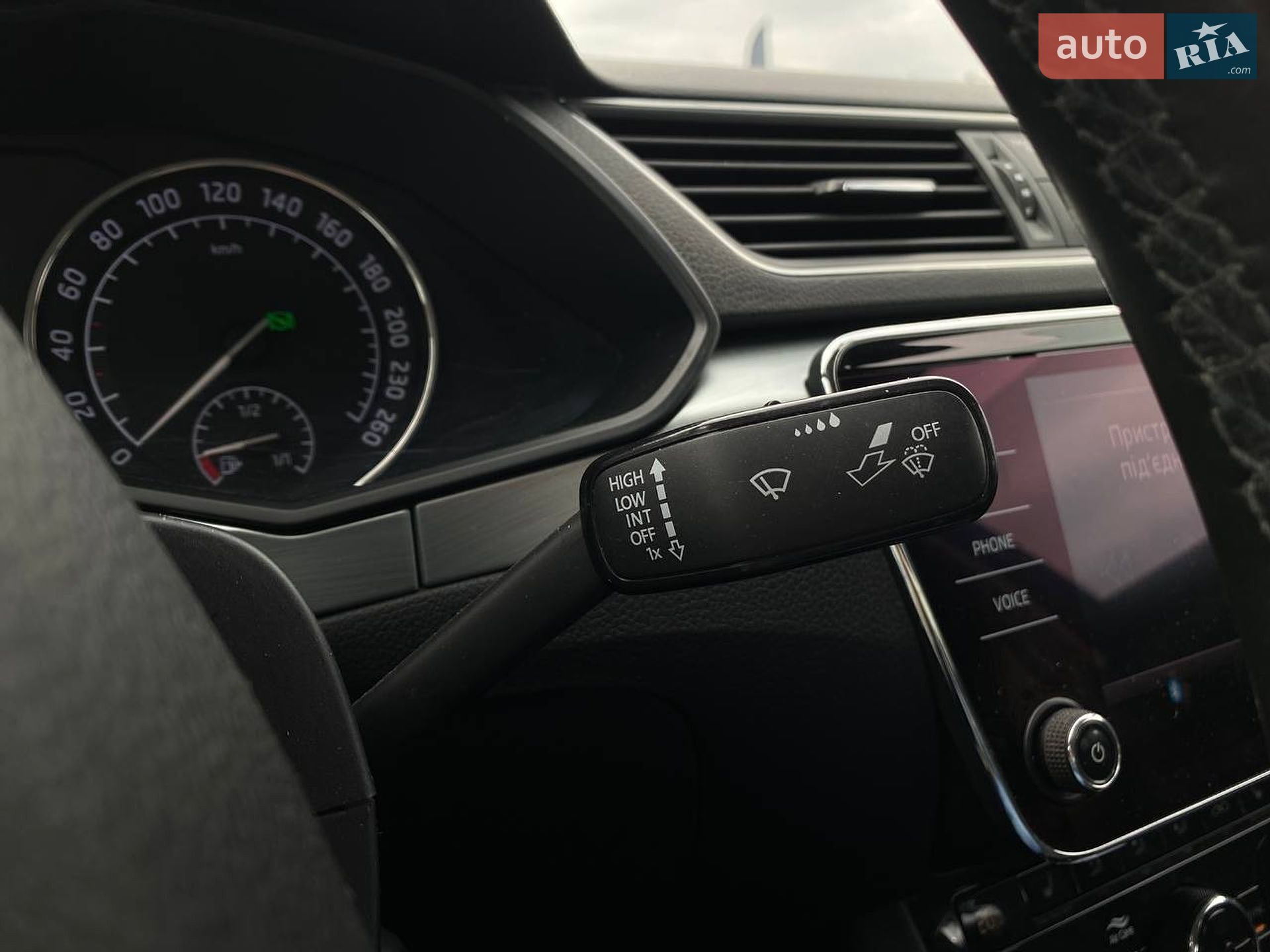 Skoda Superb 2019 VIN TMBAL6NP5KB300256 фото оголошення 32 з 46