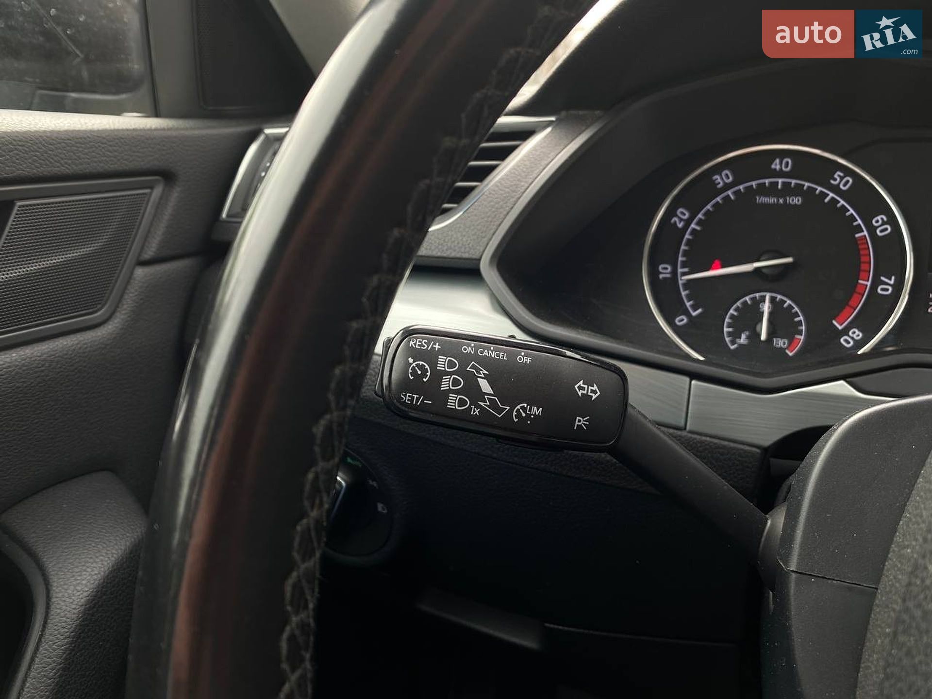 Skoda Superb 2019 VIN TMBAL6NP5KB300256 фото оголошення 33 з 46