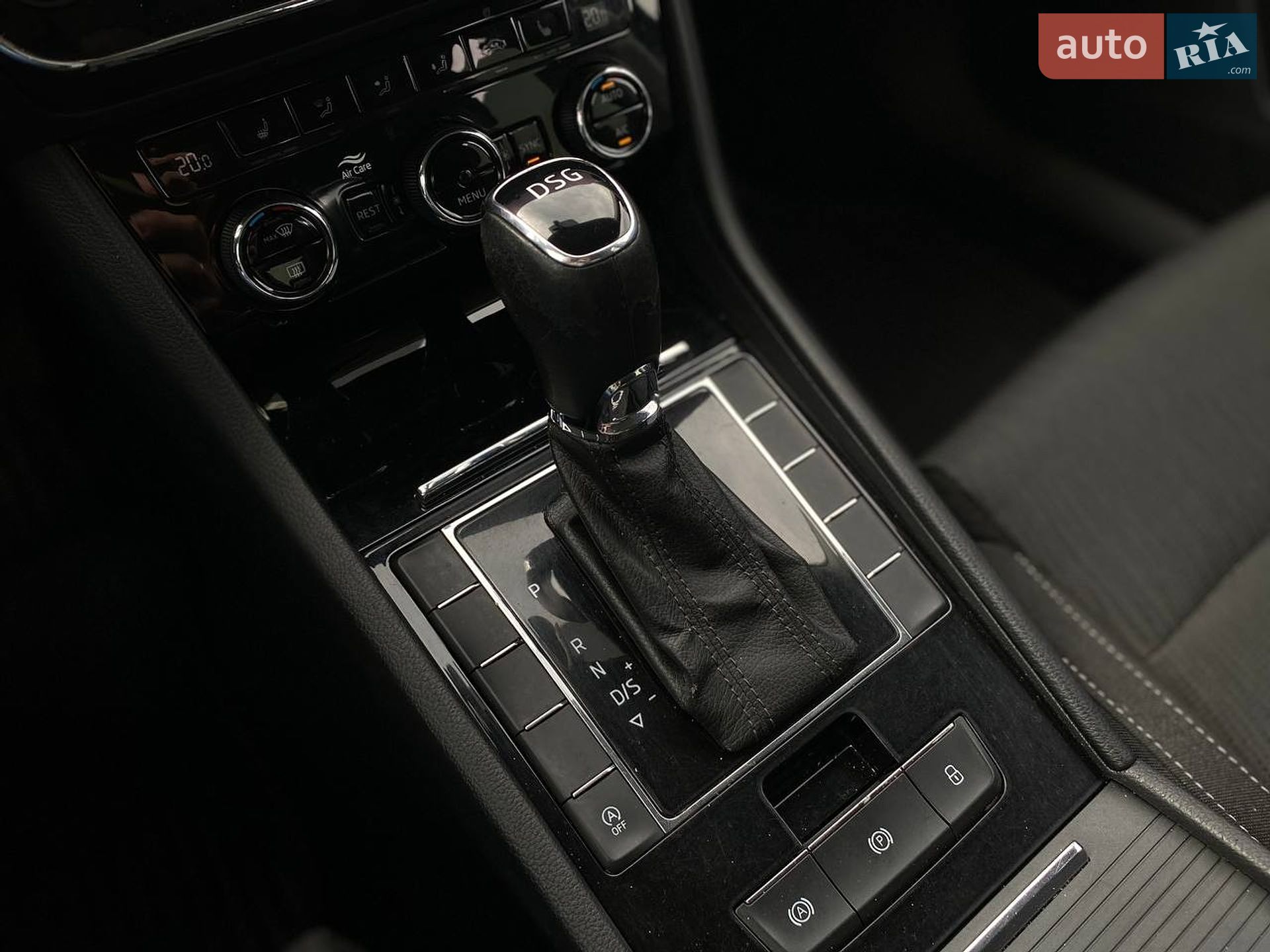 Skoda Superb 2019 VIN TMBAL6NP5KB300256 фото оголошення 40 з 46