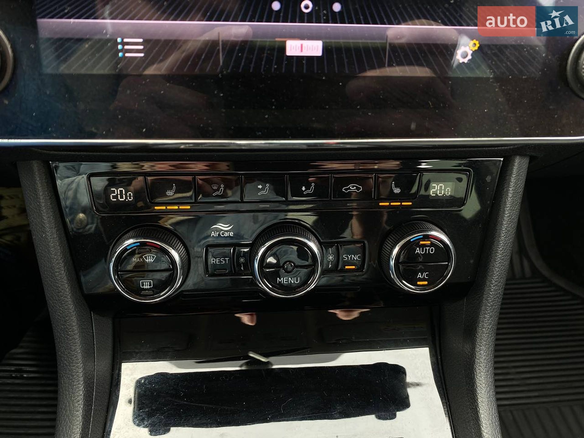 Skoda Superb 2019 VIN TMBAL6NP5KB300256 фото оголошення 41 з 46