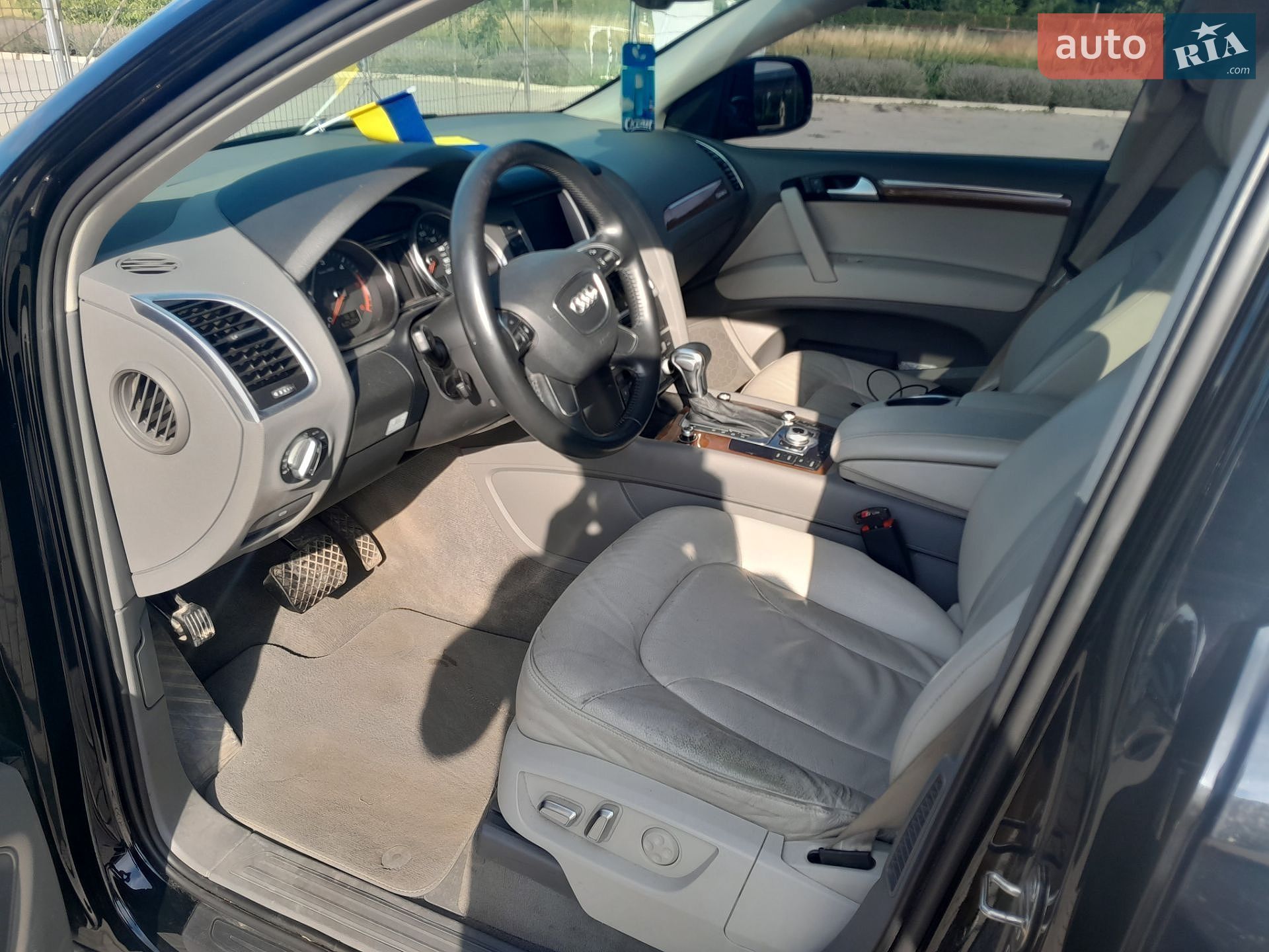 Audi Q7 2015 VIN WA1CMAFE6FD019951 фото оголошення 13 з 30