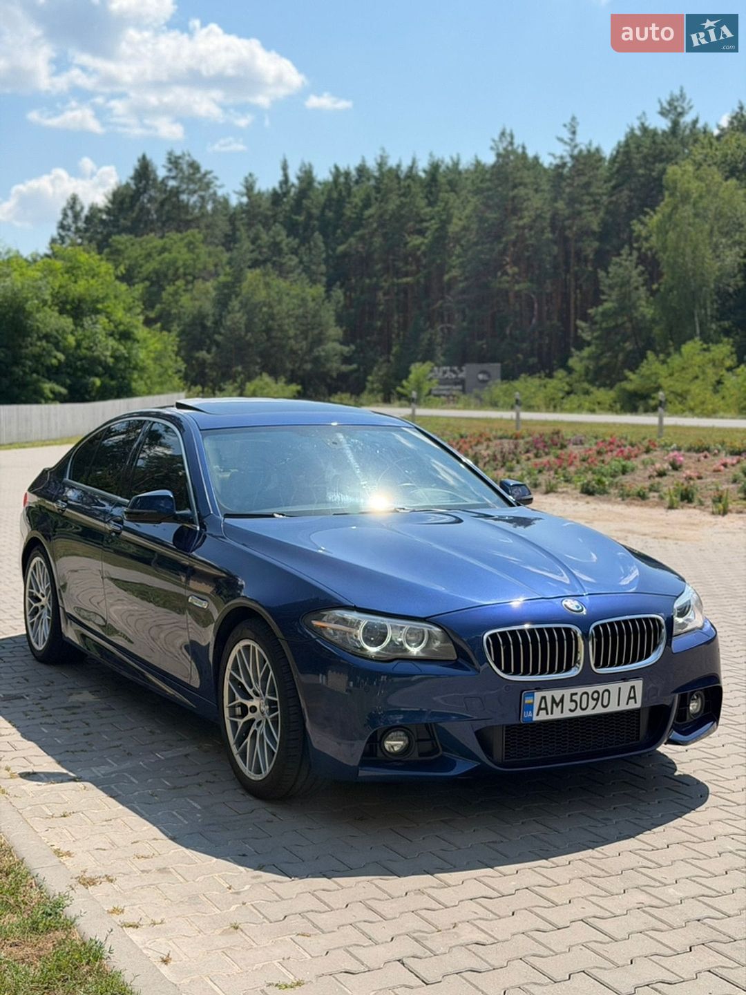BMW 5 Series 2015 VIN WBA5A5C58FD524616 фото оголошення 2 з 26