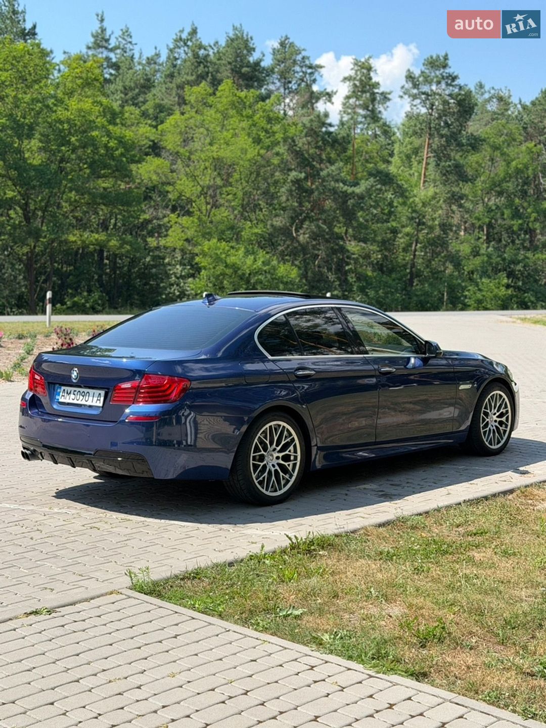 BMW 5 Series 2015 VIN WBA5A5C58FD524616 фото оголошення 6 з 26