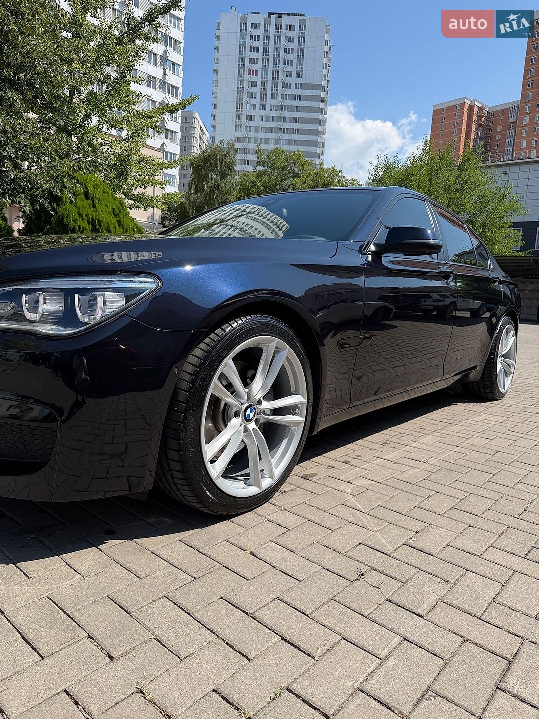 BMW 7 Series 2013 VIN WBAYC41010DZ75127 фото оголошення 6 з 44