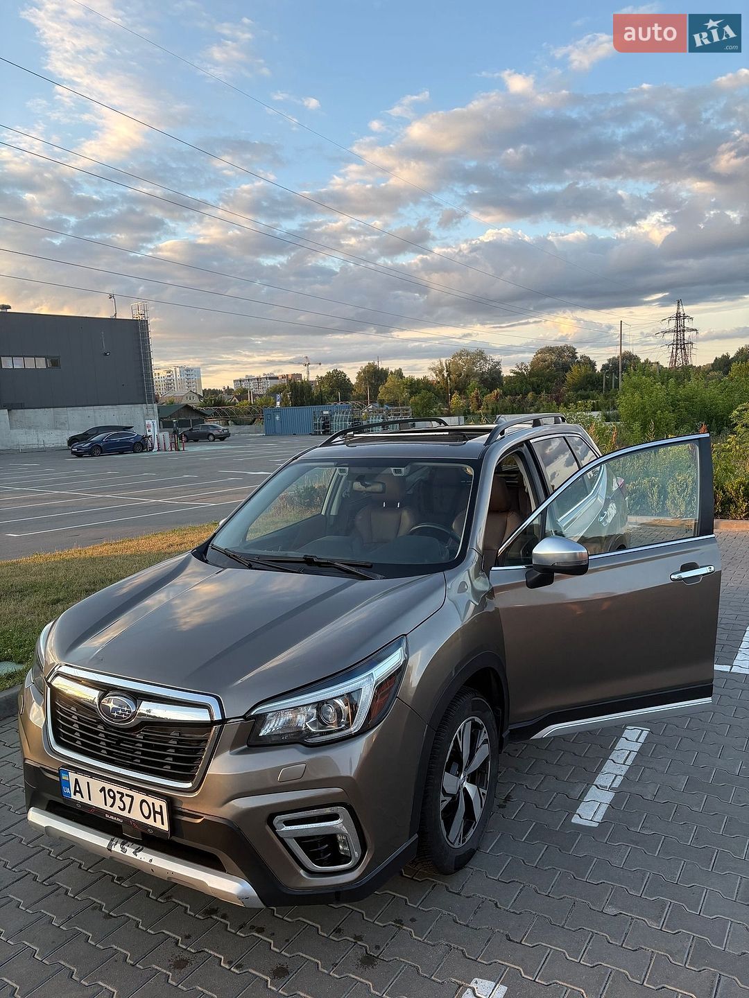 Subaru Forester 2018 VIN JF2SKAWC4KH489292 фото оголошення 28 з 37