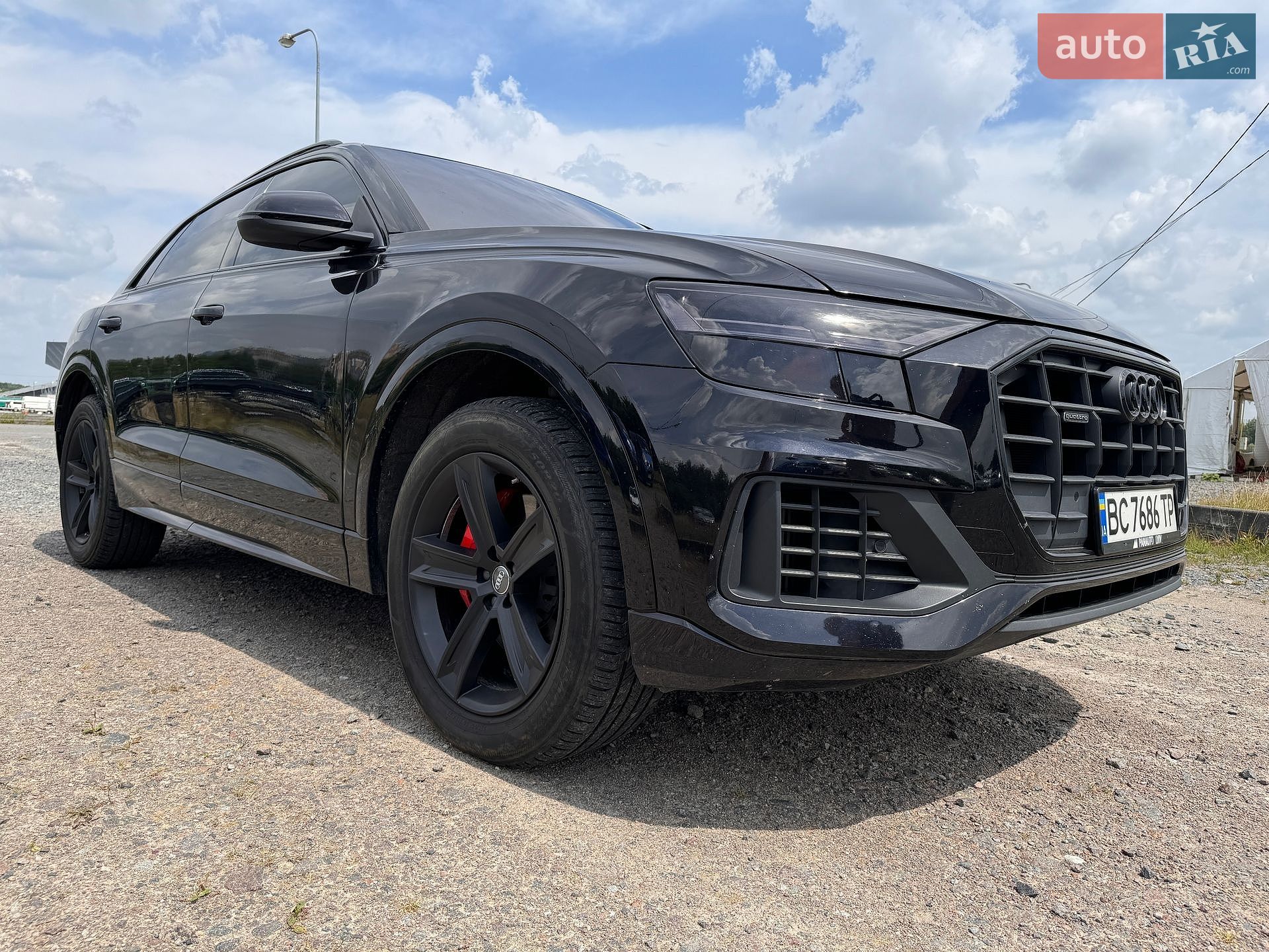 Audi Q8 2018 VIN WA1AVAF11KD018119 фото оголошення 3 з 30