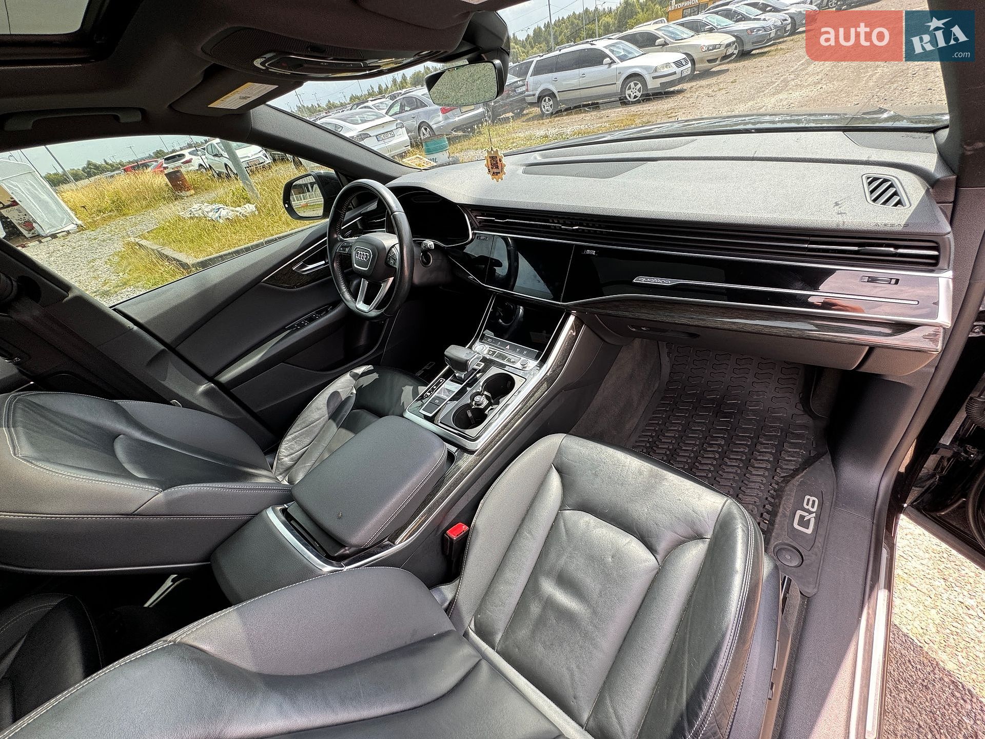 Audi Q8 2018 VIN WA1AVAF11KD018119 фото оголошення 9 з 30