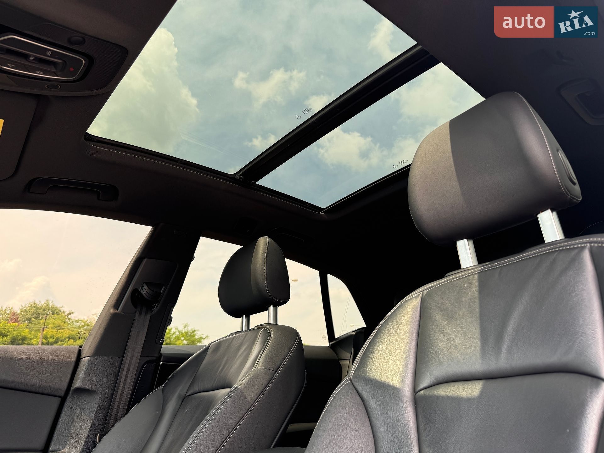 Audi Q8 2018 VIN WA1AVAF11KD018119 фото оголошення 16 з 30