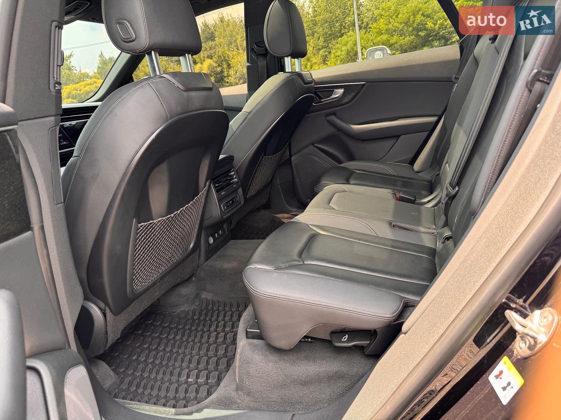 Audi Q8 2018 VIN WA1AVAF11KD018119 фото оголошення 17 з 30