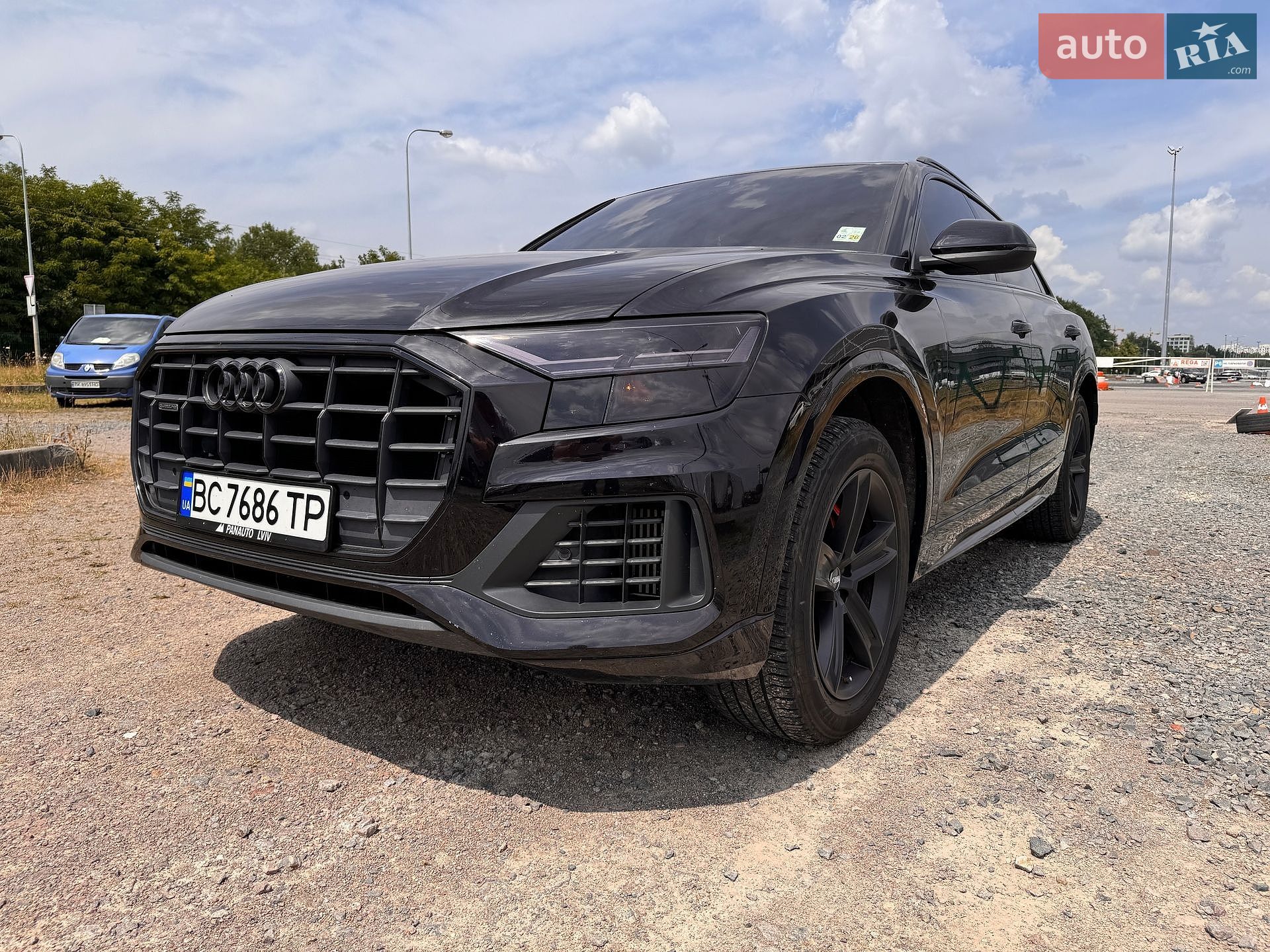 Audi Q8 2018 VIN WA1AVAF11KD018119 фото оголошення 18 з 30