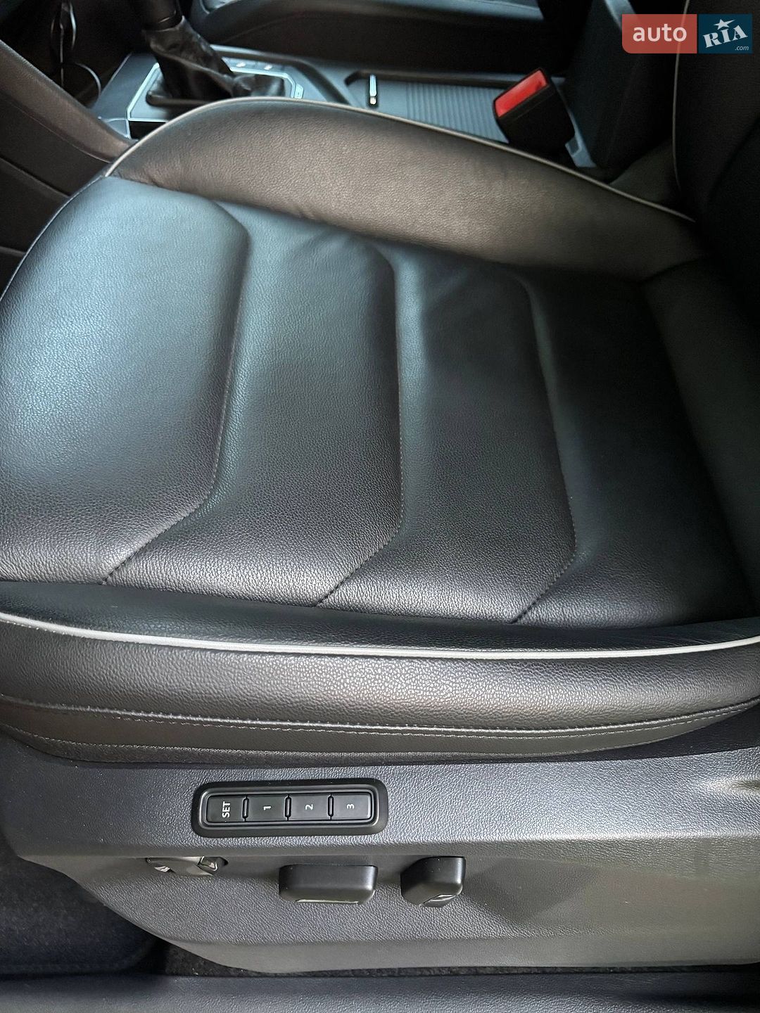 Volkswagen Tiguan 2019 VIN WVGZZZ5NZLW830903 фото оголошення 6 з 40