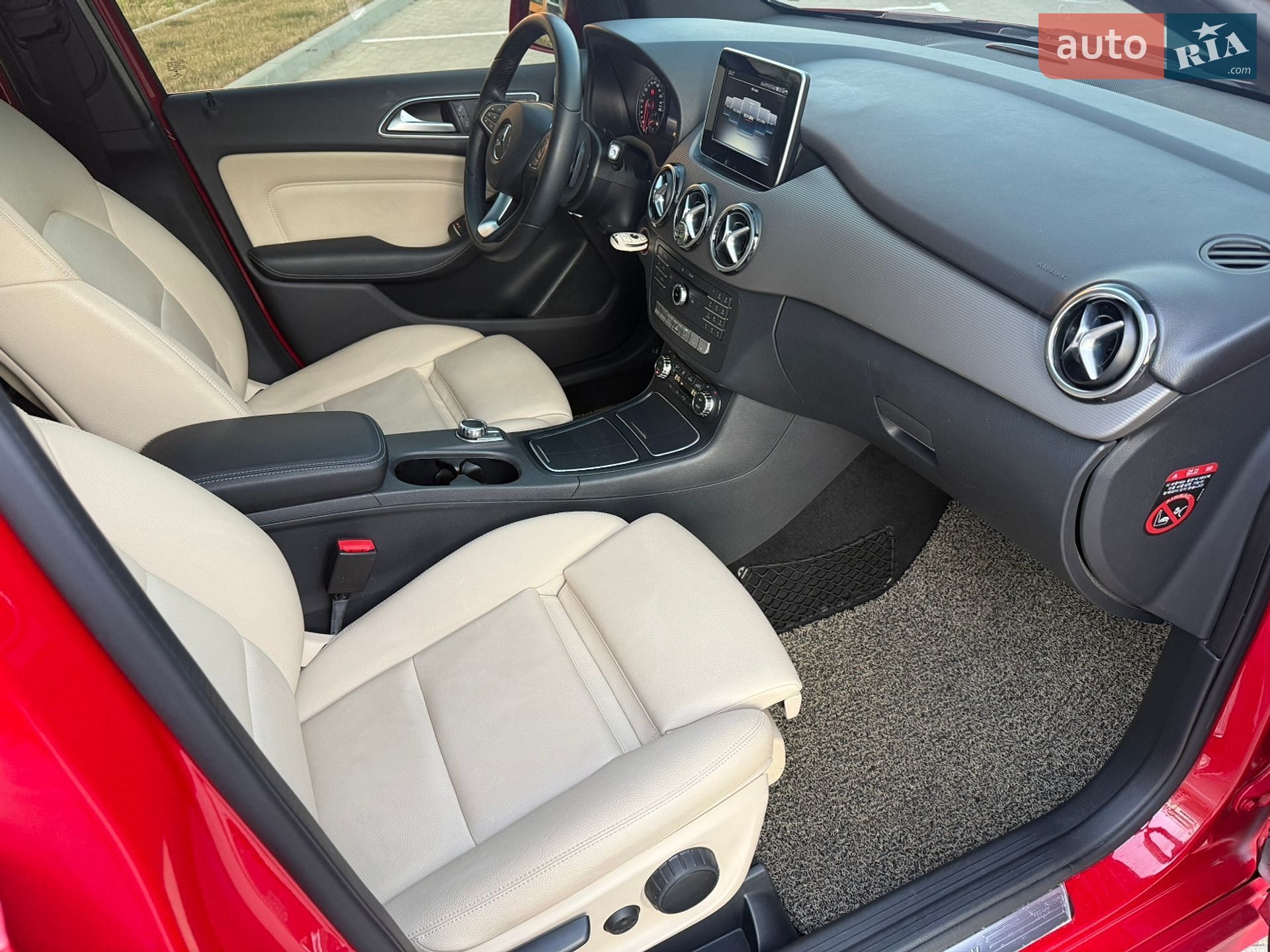 Mercedes-Benz B-Class 2016 VIN WDDMH0JB8HN172890 фото оголошення 12 з 42