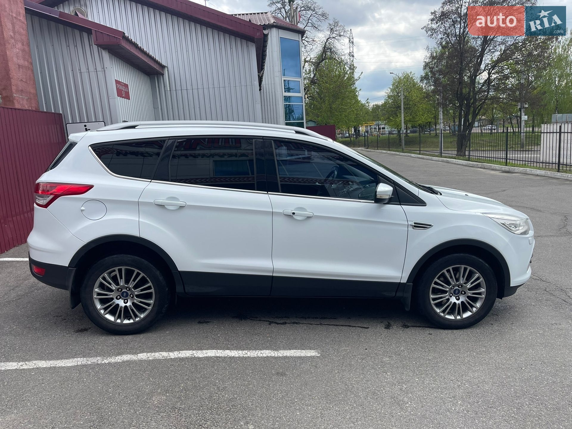 Ford Kuga 2013 VIN WF0AXXWPMADD09386 фото оголошення 3 з 19