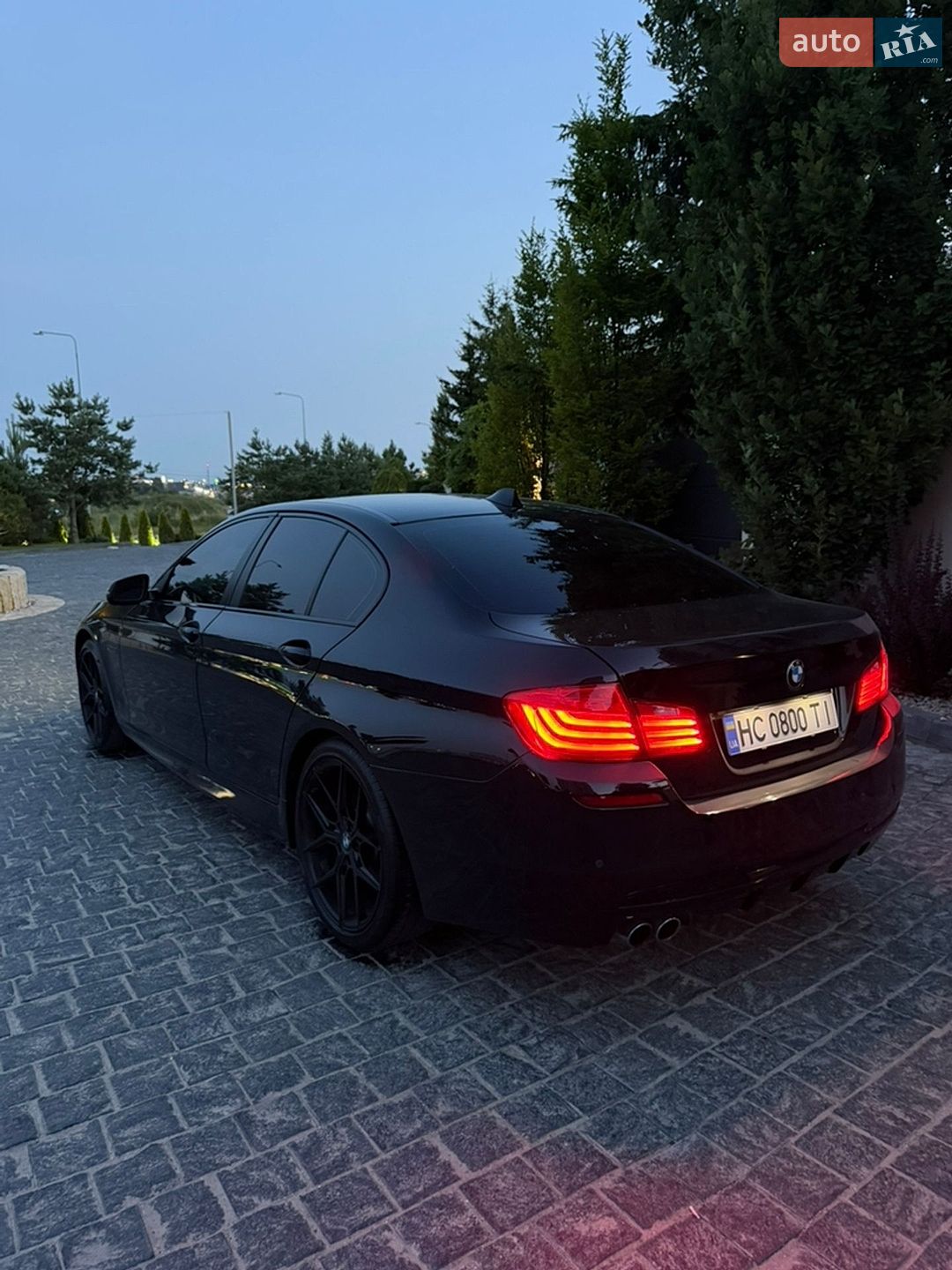 BMW 5 Series 2015 VIN WBA5A5C53GD526713 фото оголошення 4 з 32