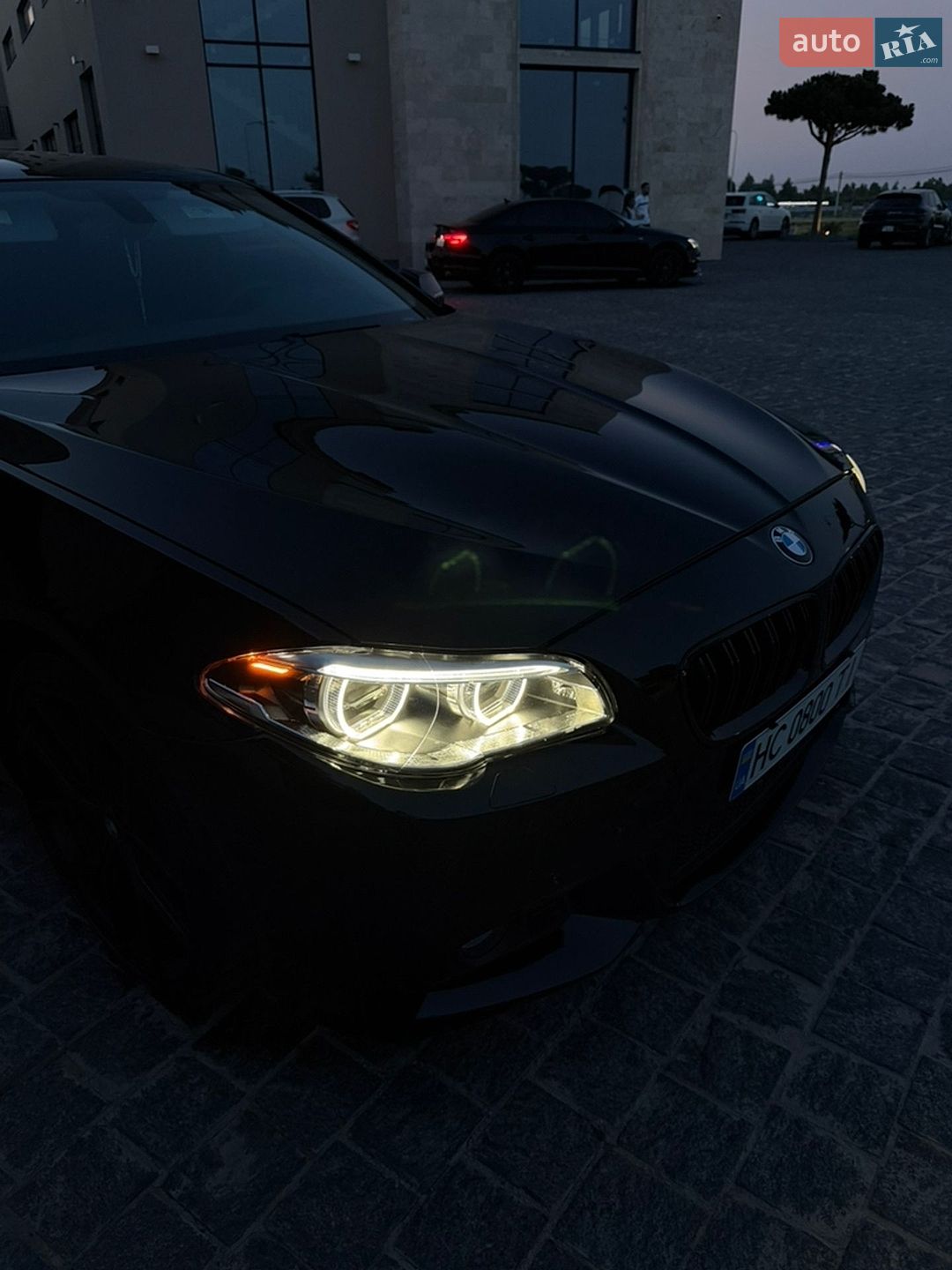 BMW 5 Series 2015 VIN WBA5A5C53GD526713 фото оголошення 15 з 32