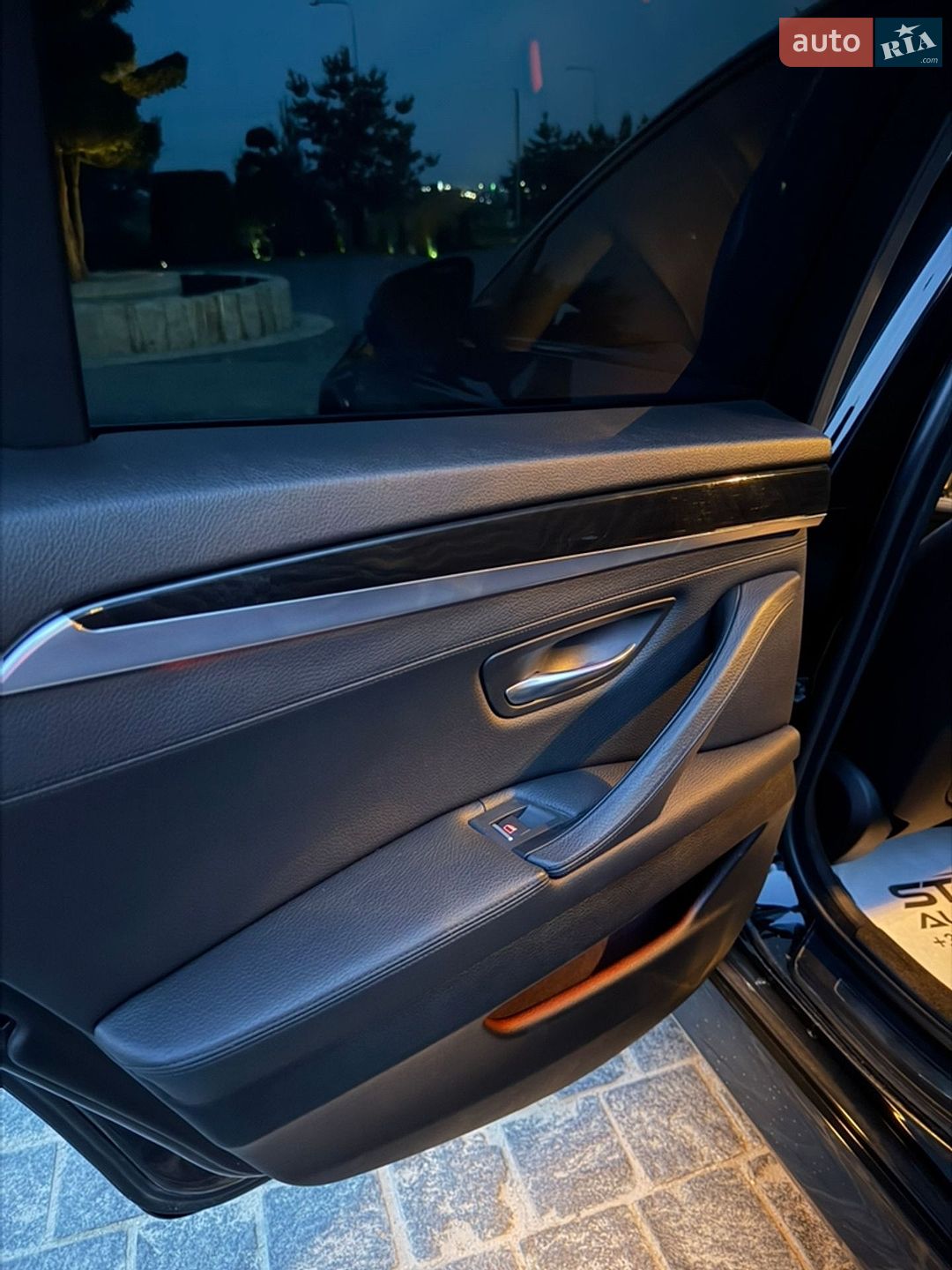 BMW 5 Series 2015 VIN WBA5A5C53GD526713 фото оголошення 25 з 32