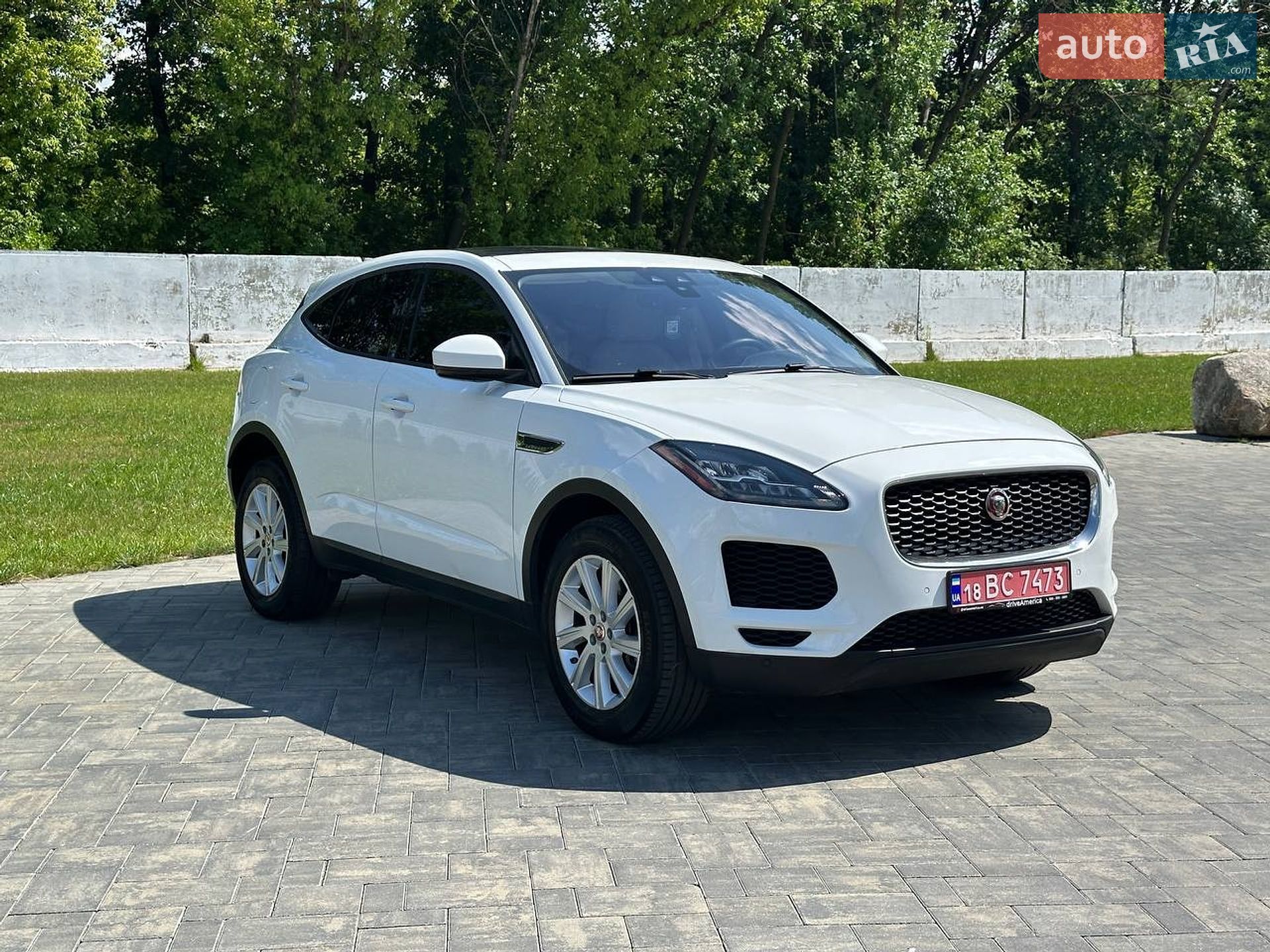 Jaguar E-Pace 2019 VIN SADFK2FX8L1Z76454 фото оголошення 3 з 27