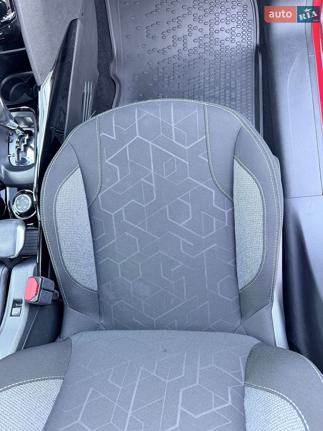 Peugeot 2008 2019 VIN VF3CUHNVTKY206869 фото оголошення 12 з 32