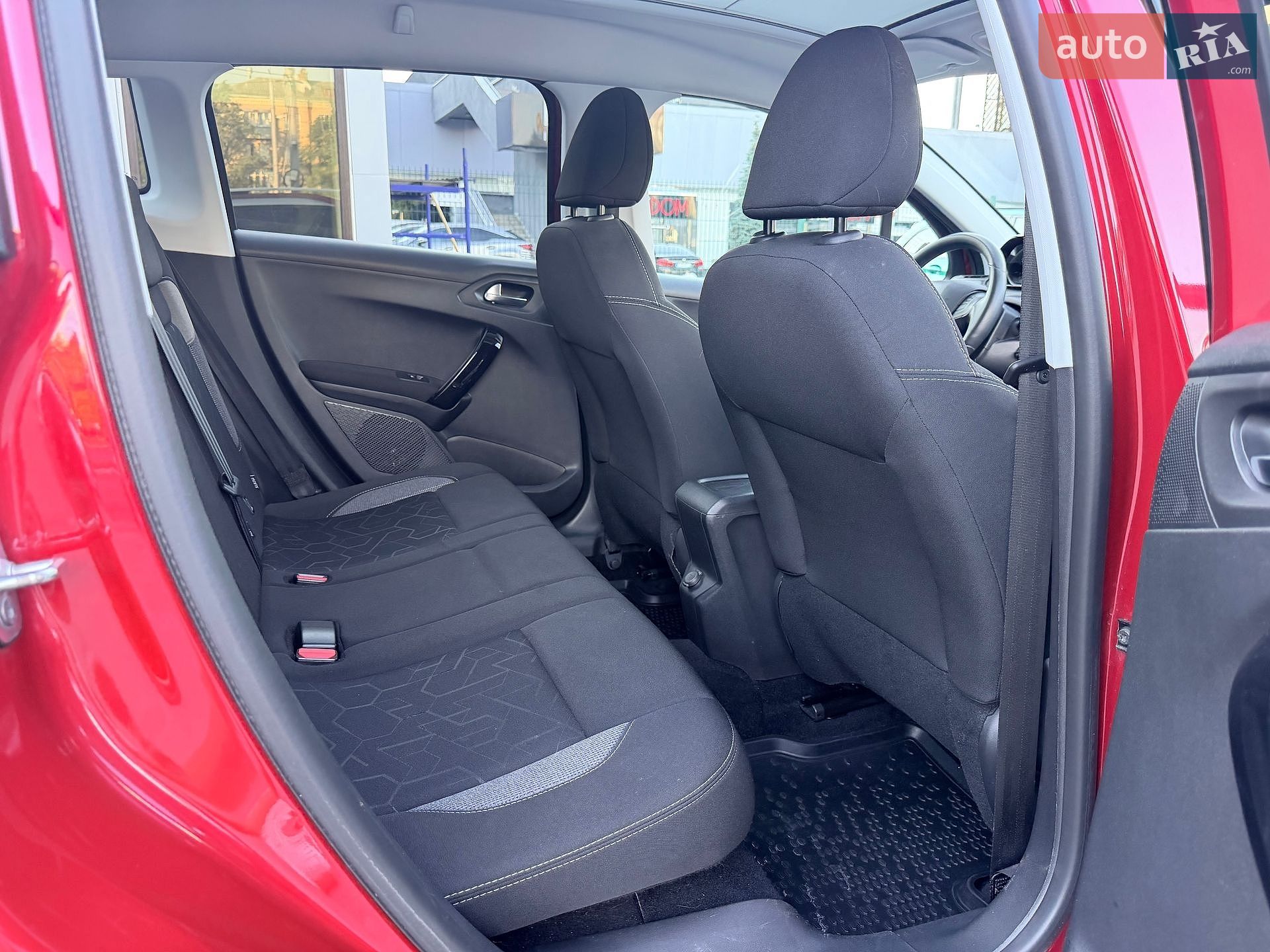 Peugeot 2008 2019 VIN VF3CUHNVTKY206869 фото оголошення 16 з 32
