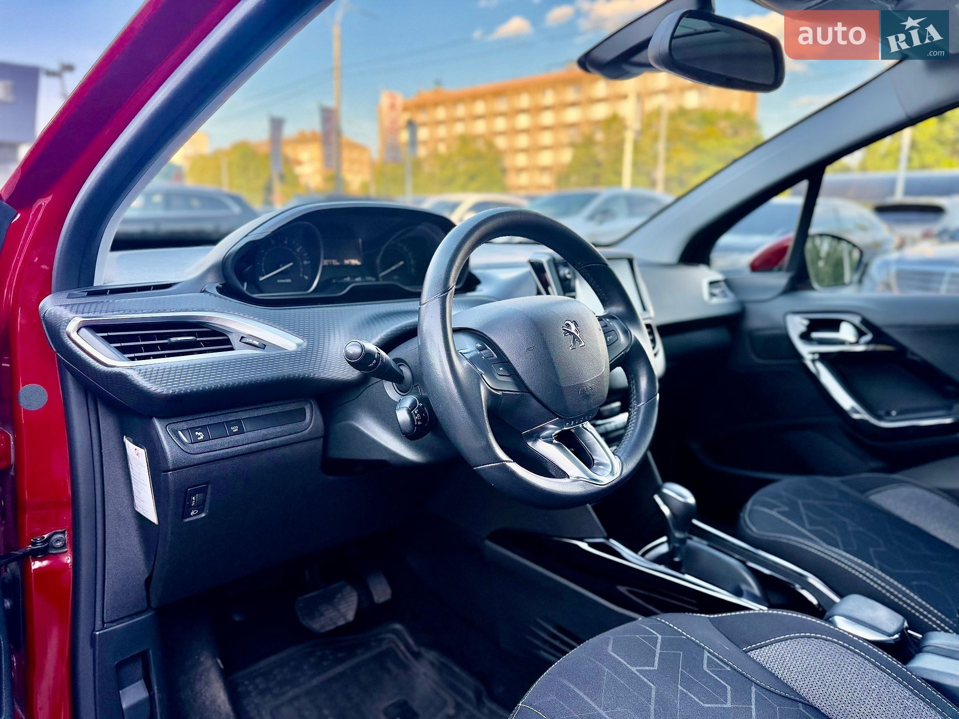 Peugeot 2008 2019 VIN VF3CUHNVTKY206869 фото оголошення 22 з 32