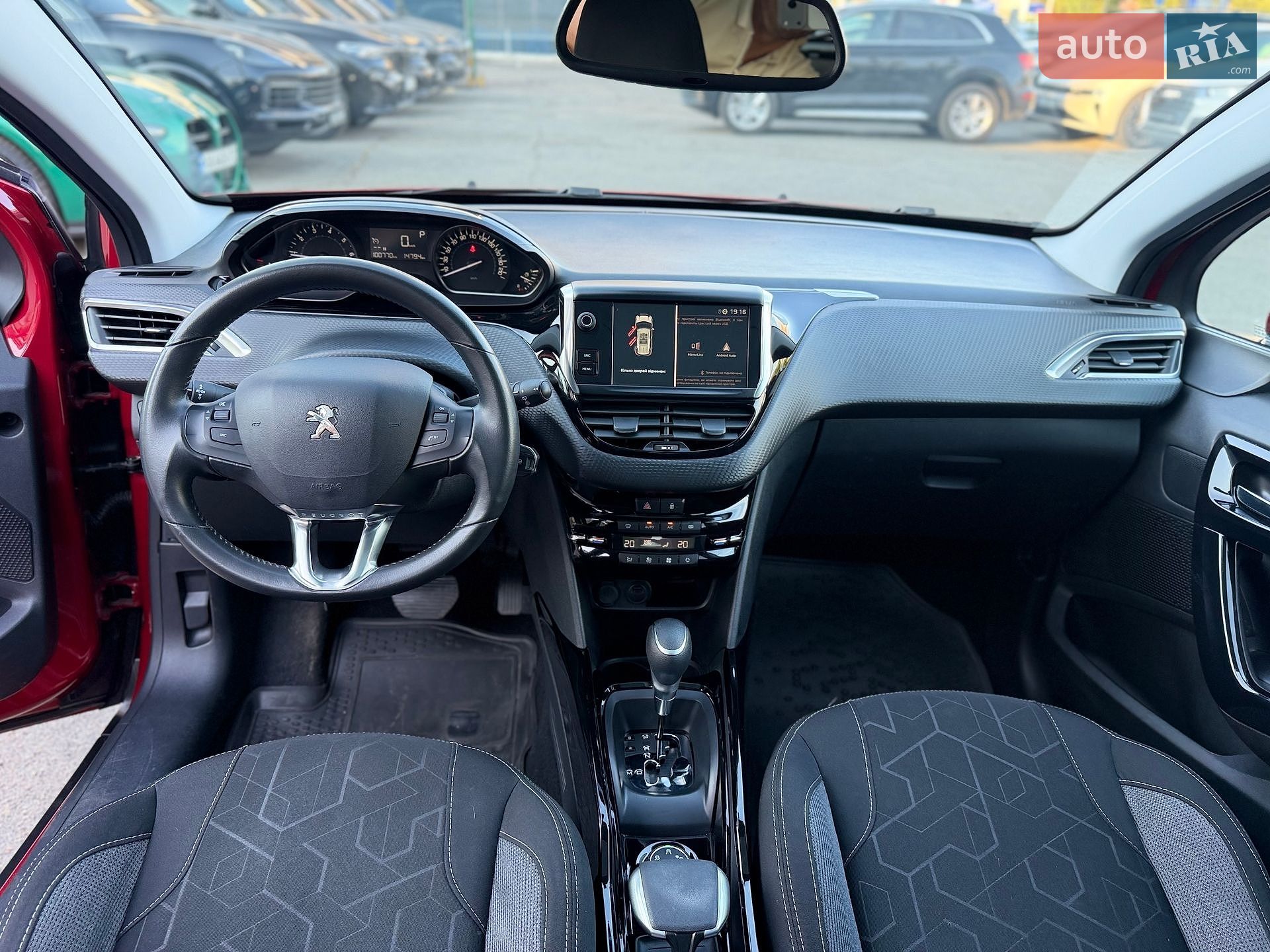 Peugeot 2008 2019 VIN VF3CUHNVTKY206869 фото оголошення 32 з 32