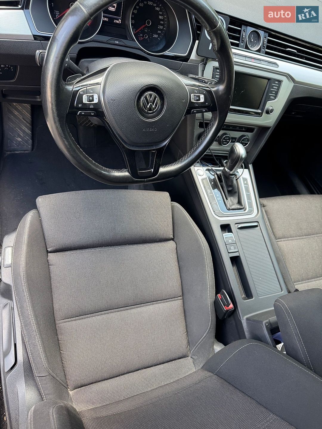 Volkswagen Passat 2016 VIN WVWZZZ3CZHE044010 фото оголошення 12 з 72