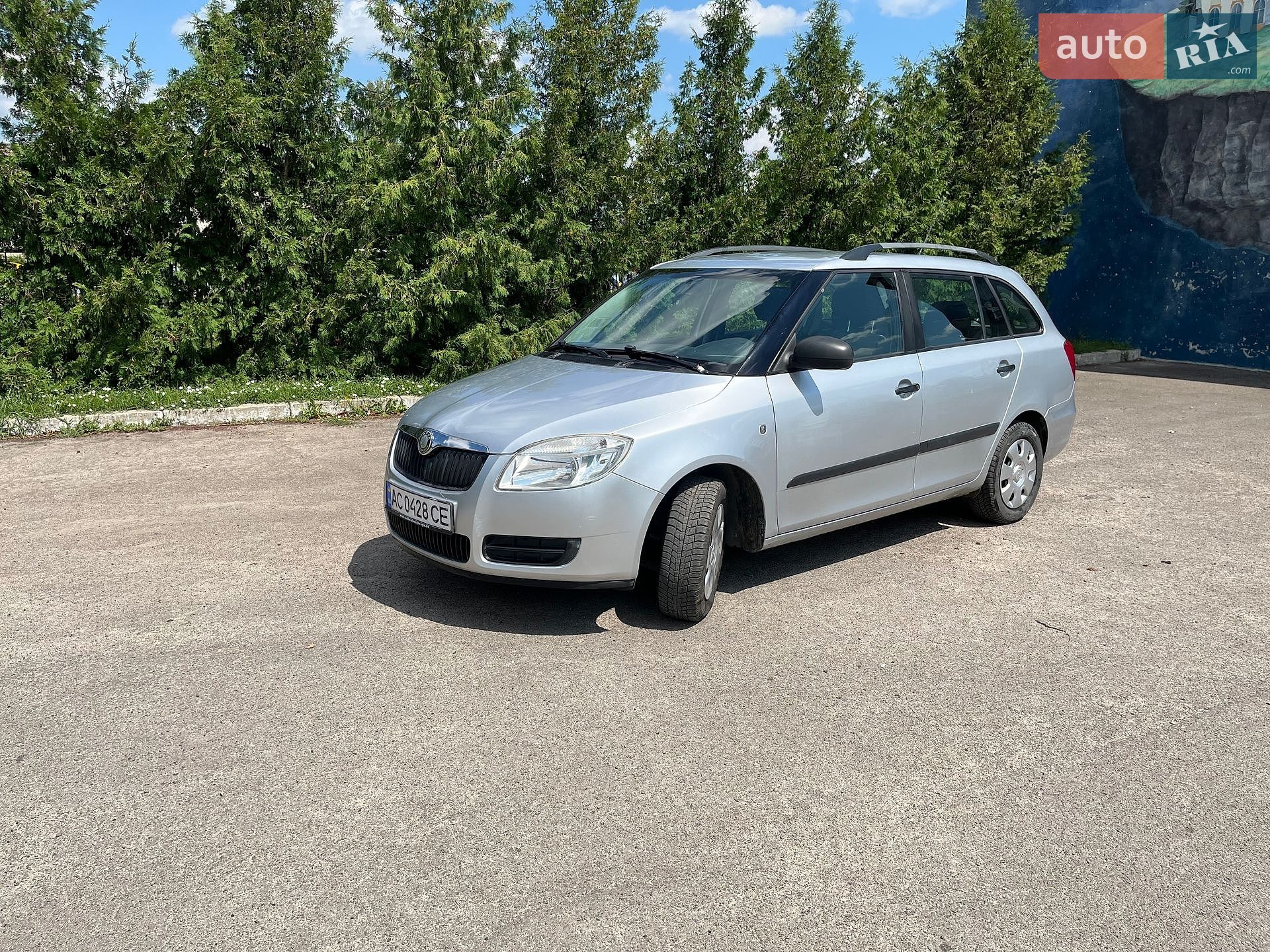 Skoda Fabia 2010 VIN TMBFH65JXA3040870 фото оголошення 2 з 24