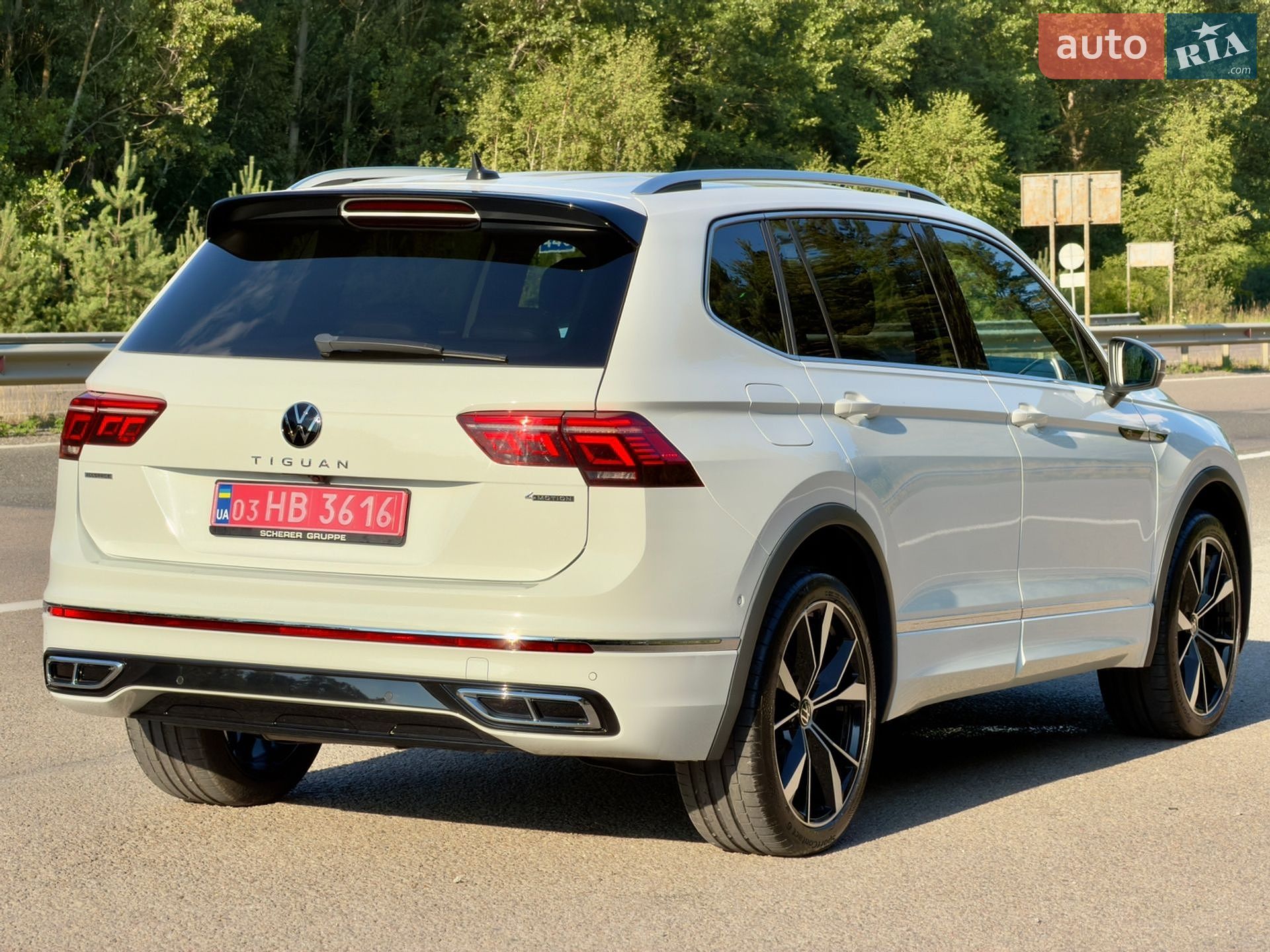 Volkswagen Tiguan Allspace 2021 VIN WVGZZZ5NZNM003325 фото оголошення 14 з 183