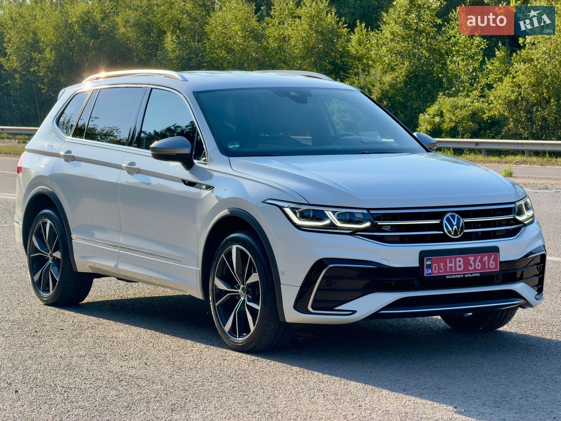 Volkswagen Tiguan Allspace 2021 VIN WVGZZZ5NZNM003325 фото оголошення 17 з 183