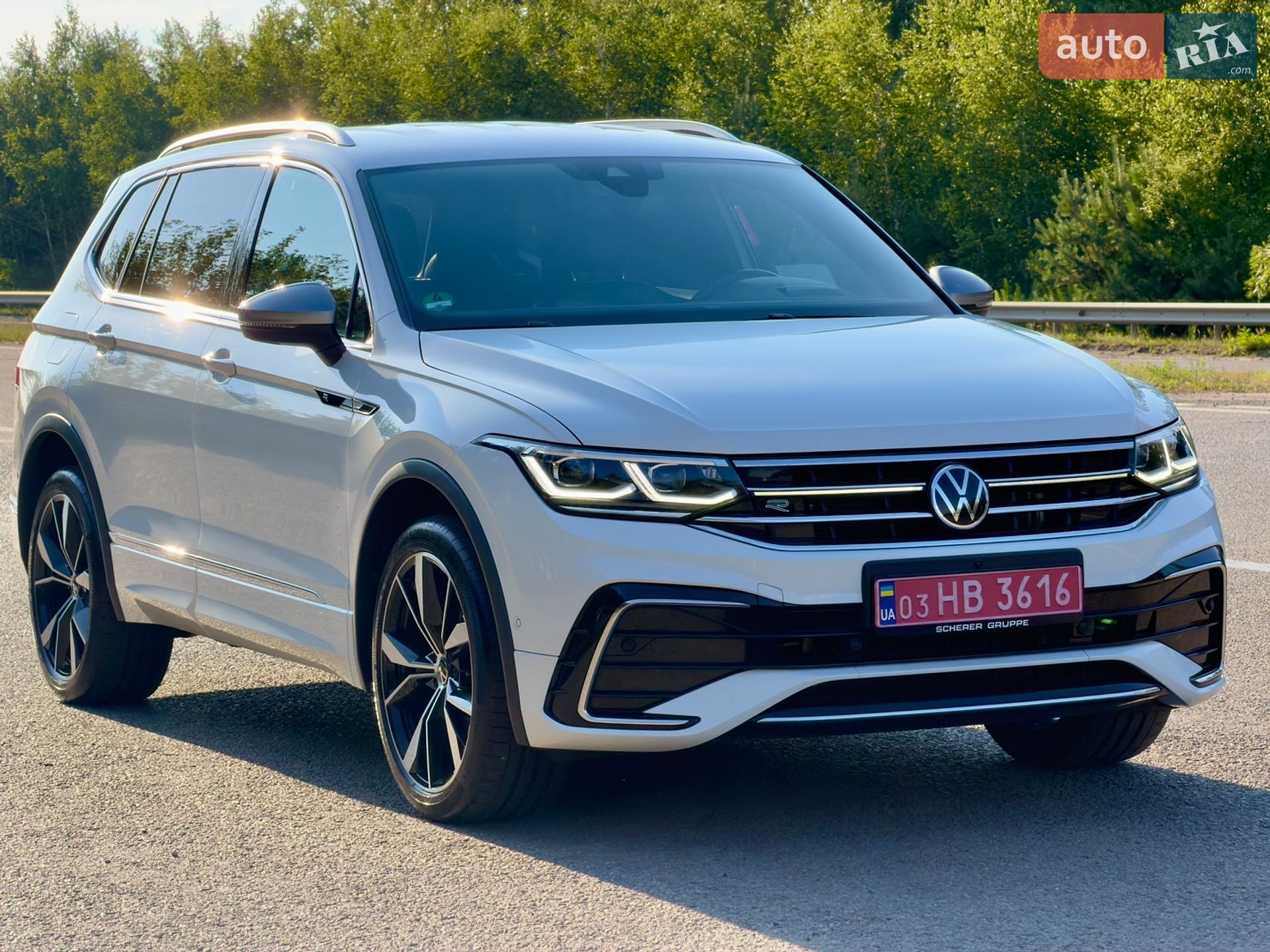 Volkswagen Tiguan Allspace 2021 VIN WVGZZZ5NZNM003325 фото оголошення 18 з 183
