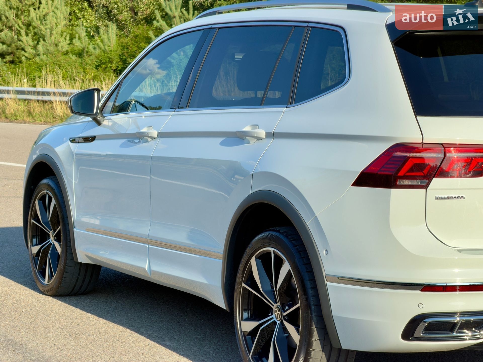 Volkswagen Tiguan Allspace 2021 VIN WVGZZZ5NZNM003325 фото оголошення 57 з 183