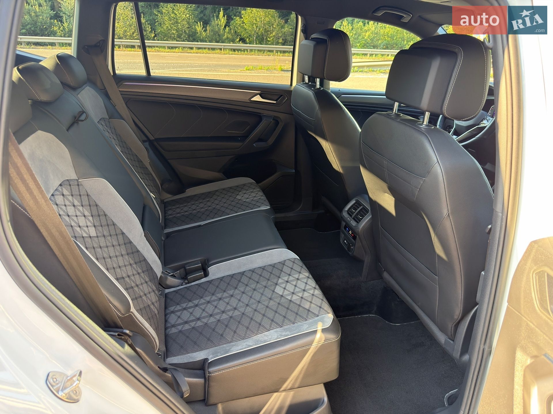 Volkswagen Tiguan Allspace 2021 VIN WVGZZZ5NZNM003325 фото оголошення 102 з 183
