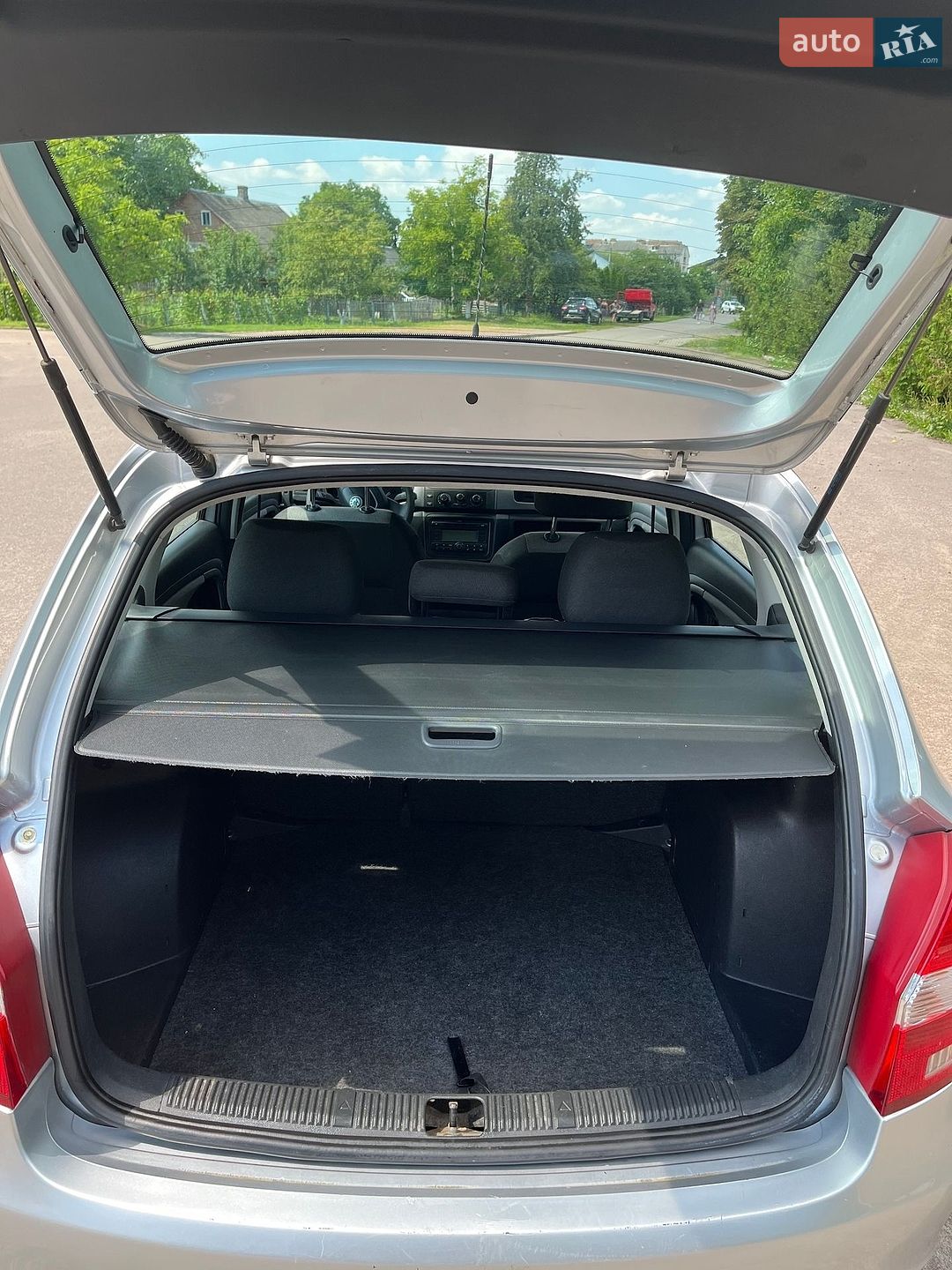 Skoda Fabia 2010 VIN TMBFH65JXA3040870 фото оголошення 16 з 24