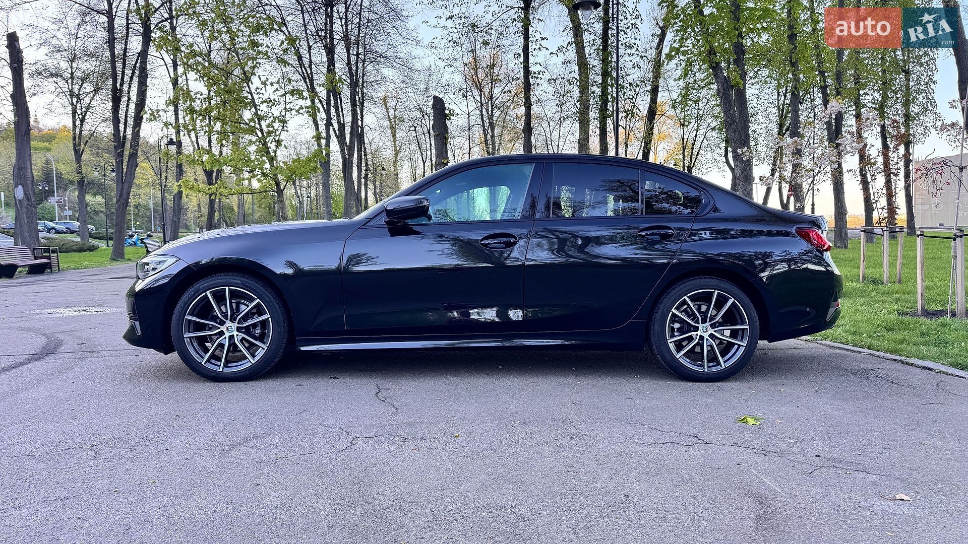 BMW 3 Series 2022 VIN WBA5V380608C53712 фото оголошення 9 з 34