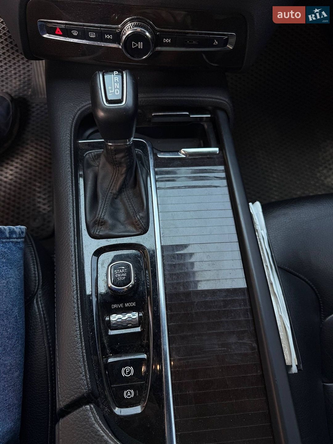 Volvo Xc90 2017 VIN YV4A22PK4J1327480 фото оголошення 8 з 15