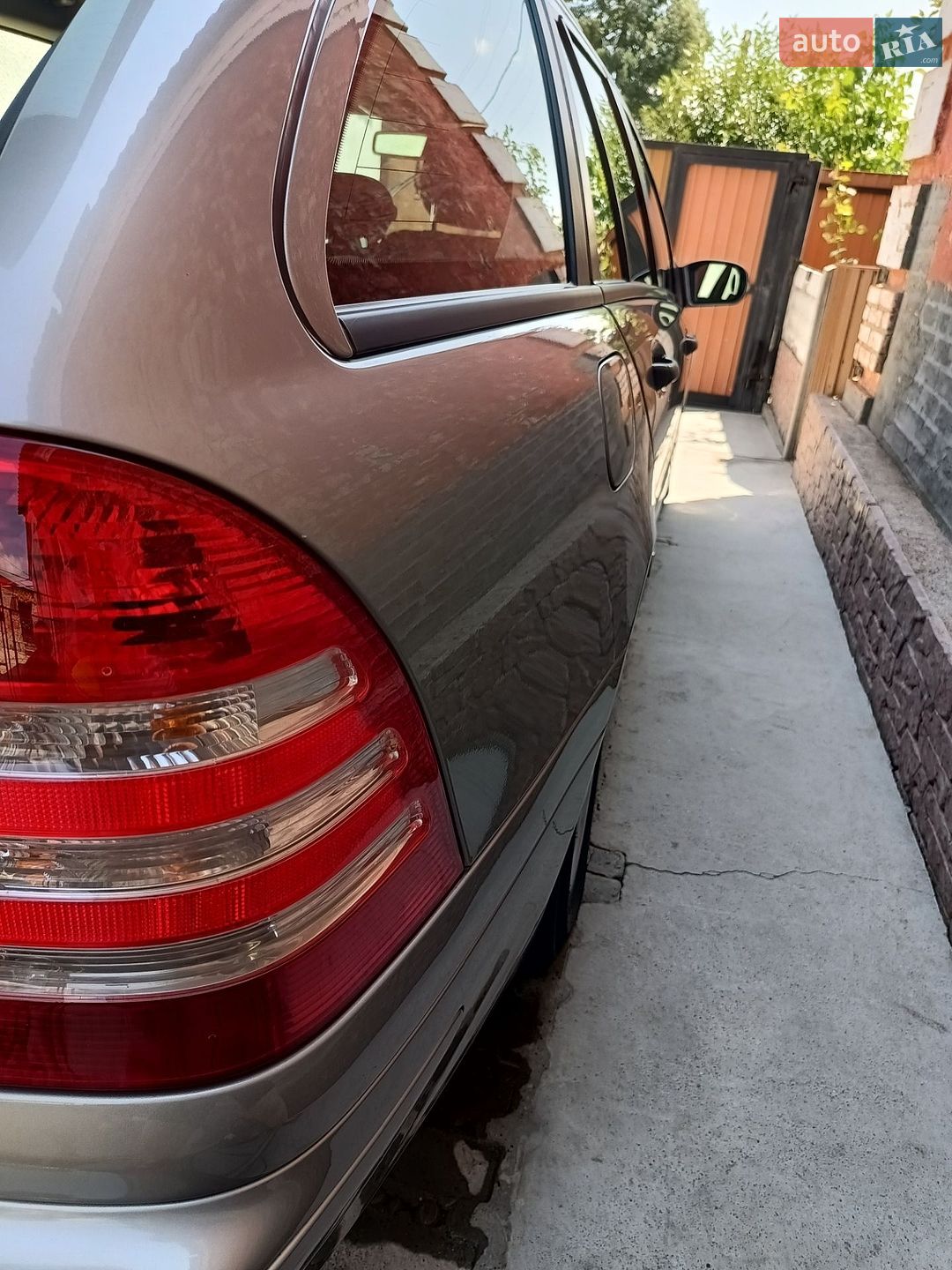 Mercedes-Benz C-Class 2004 VIN WDB2032461F667136 фото оголошення 18 з 39