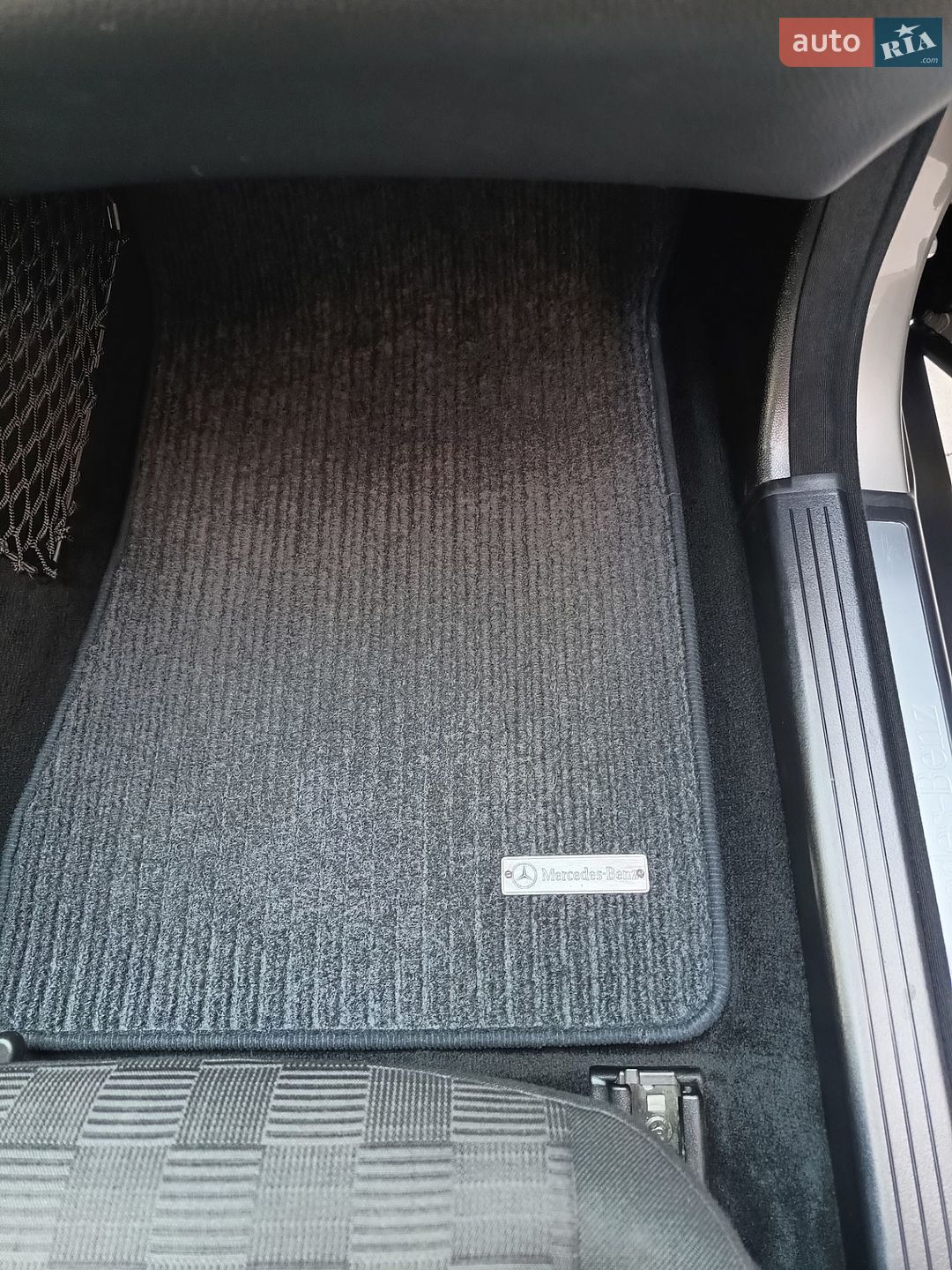 Mercedes-Benz C-Class 2004 VIN WDB2032461F667136 фото оголошення 23 з 39